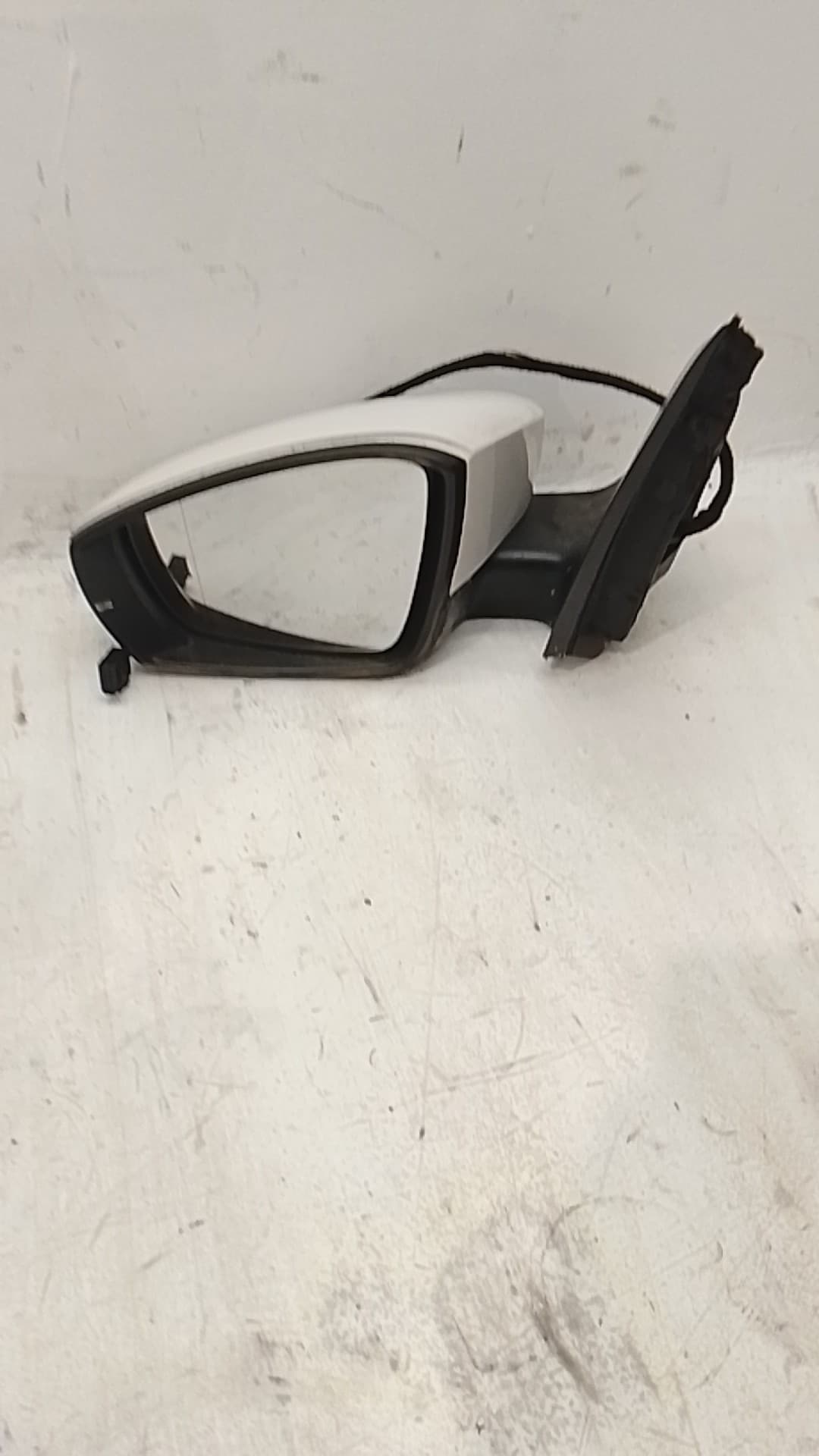 Retrovisor izquierdo VOLKSWAGEN POLO (6R1)