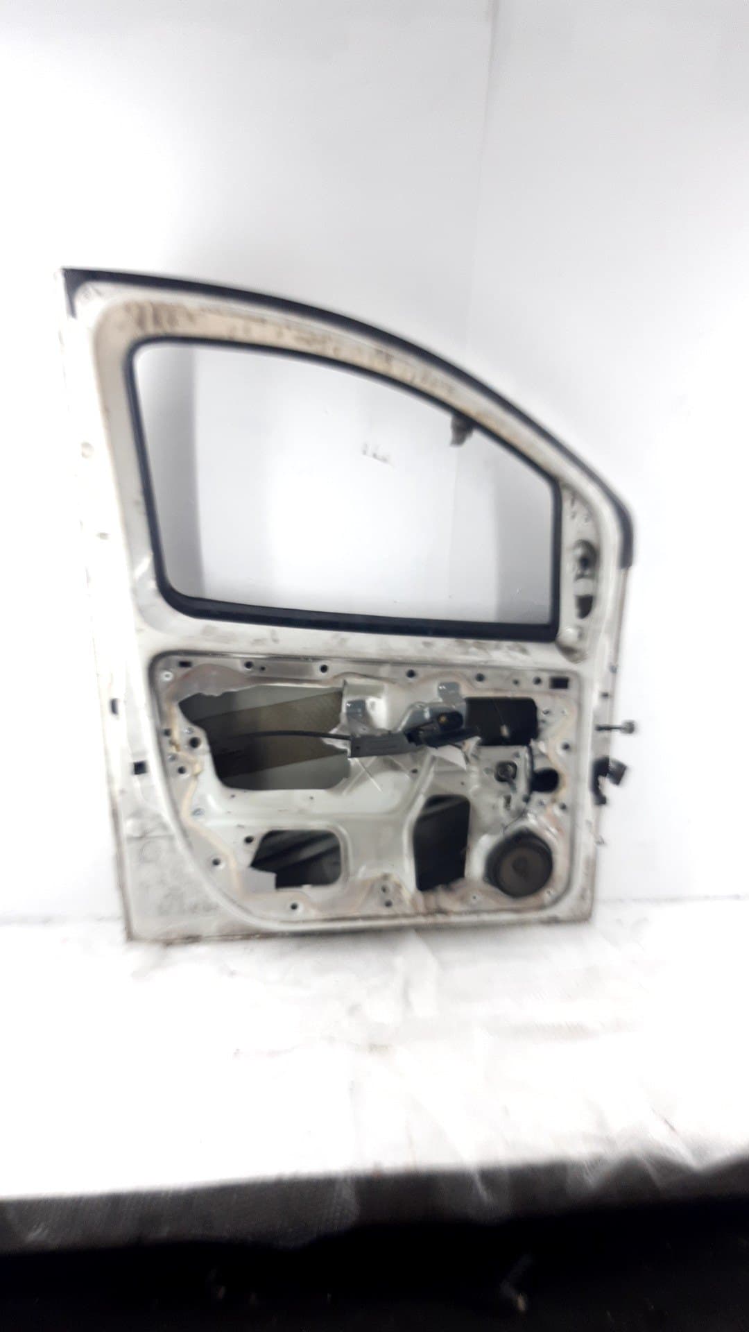 Puerta delantera izquierda CITROEN NEMO FURGONETA/MONOVOLUMEN (AA_) 2