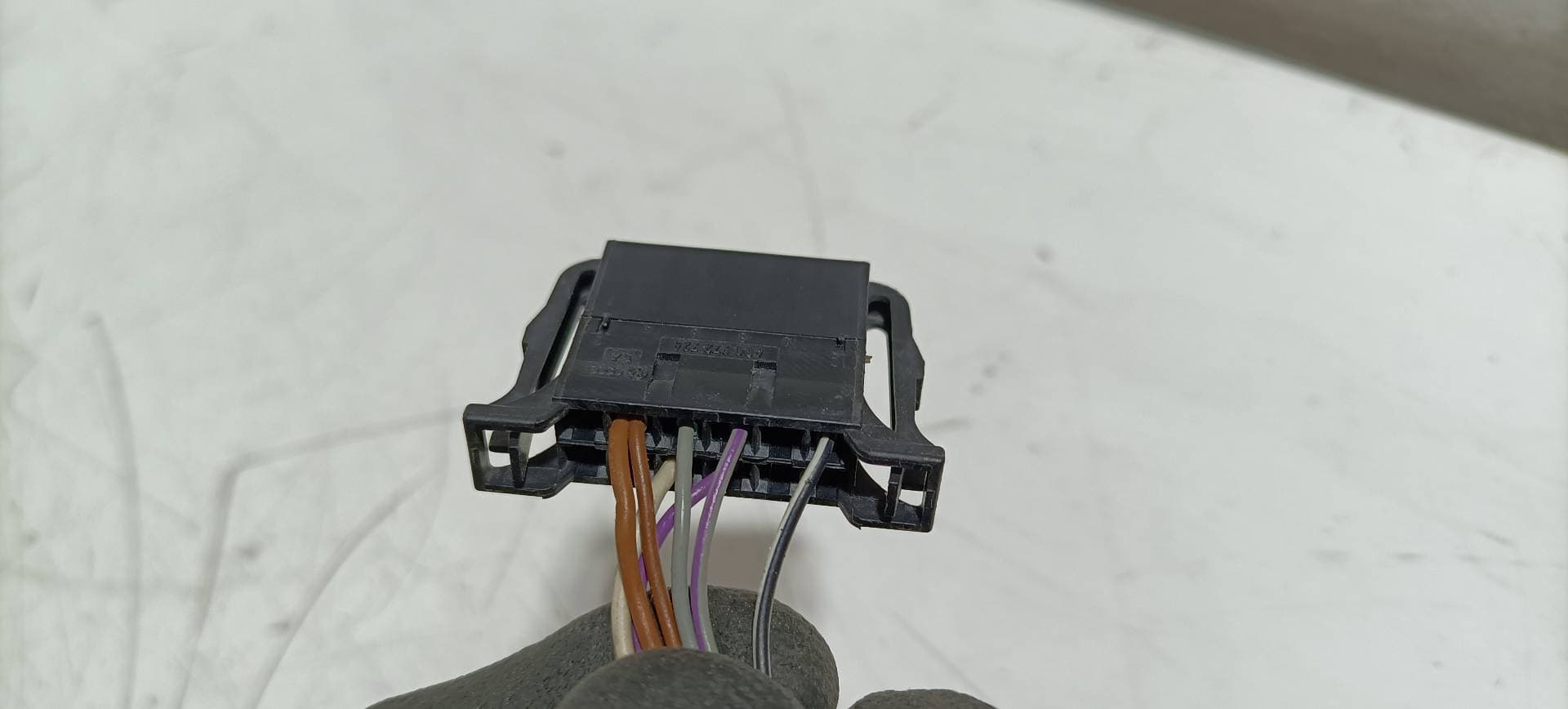 Retrovisor izquierdo VOLKSWAGEN PASSAT BERLINA (3B3) 3