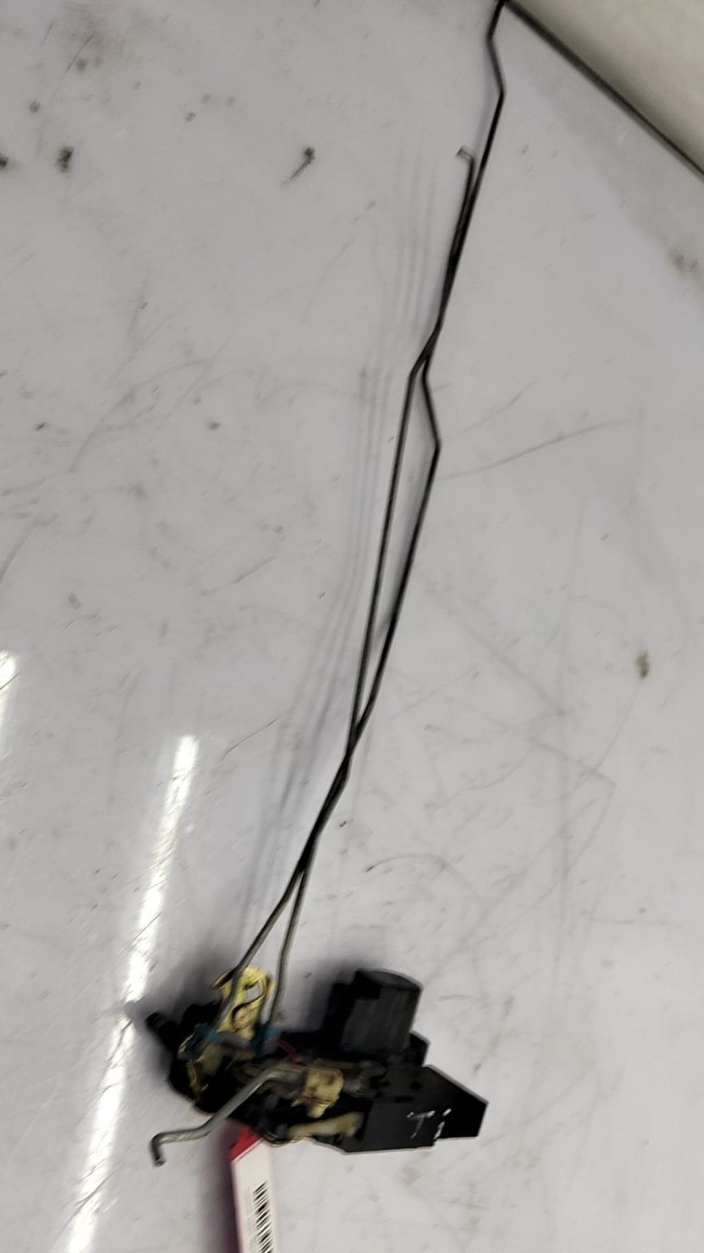 Cerradura puerta trasera izquierda CHEVROLET AVEO 3