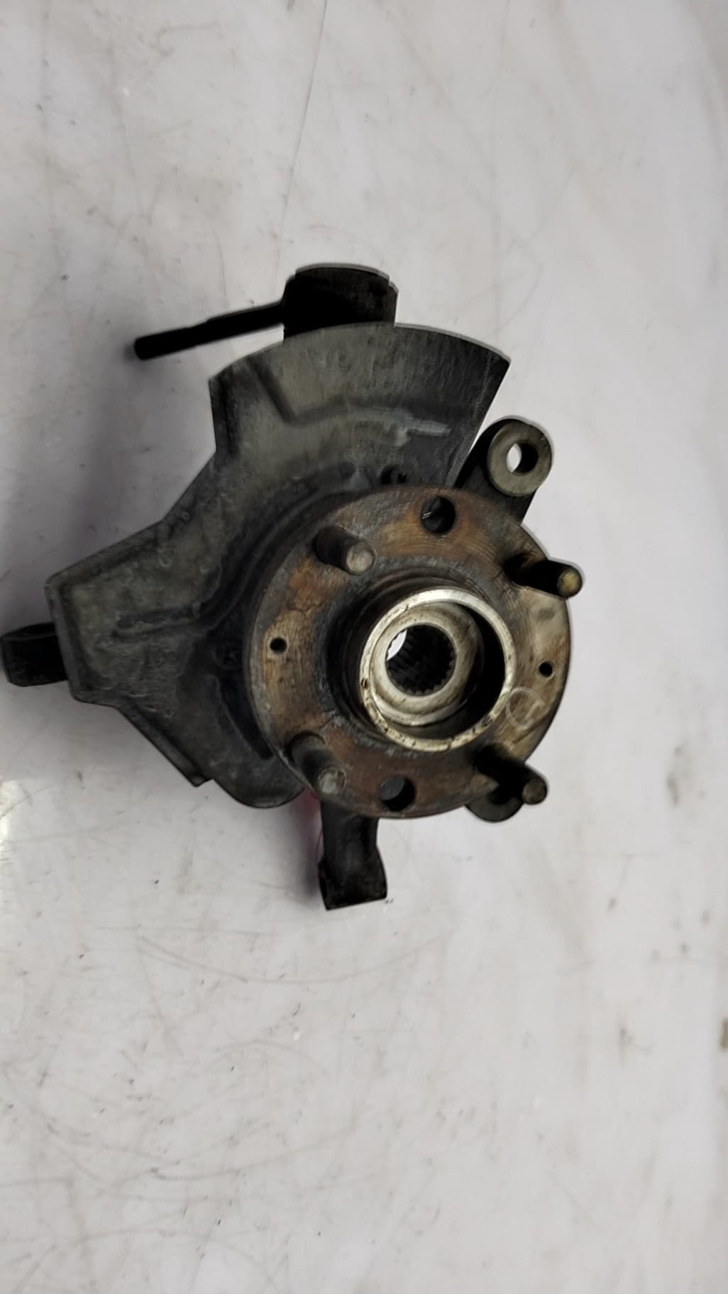 Mangueta delantera izquierda CHEVROLET AVEO