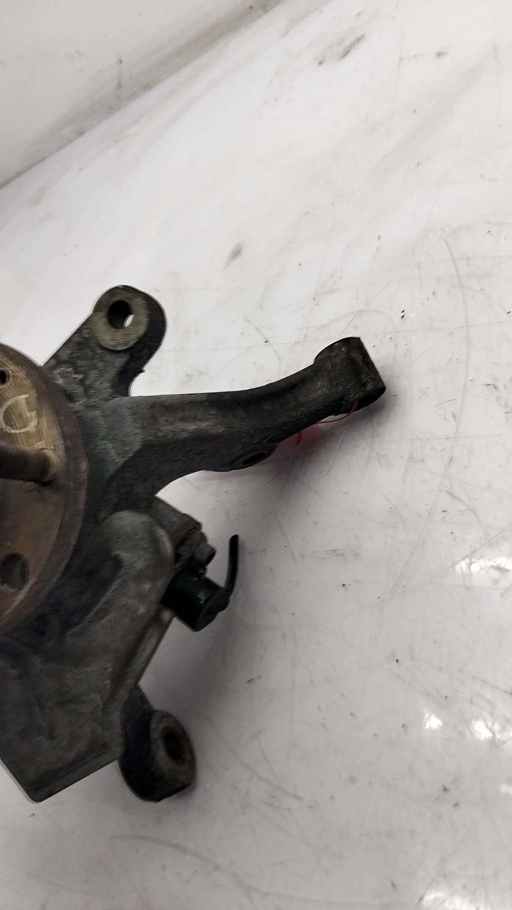 Mangueta delantera izquierda CHEVROLET AVEO 2