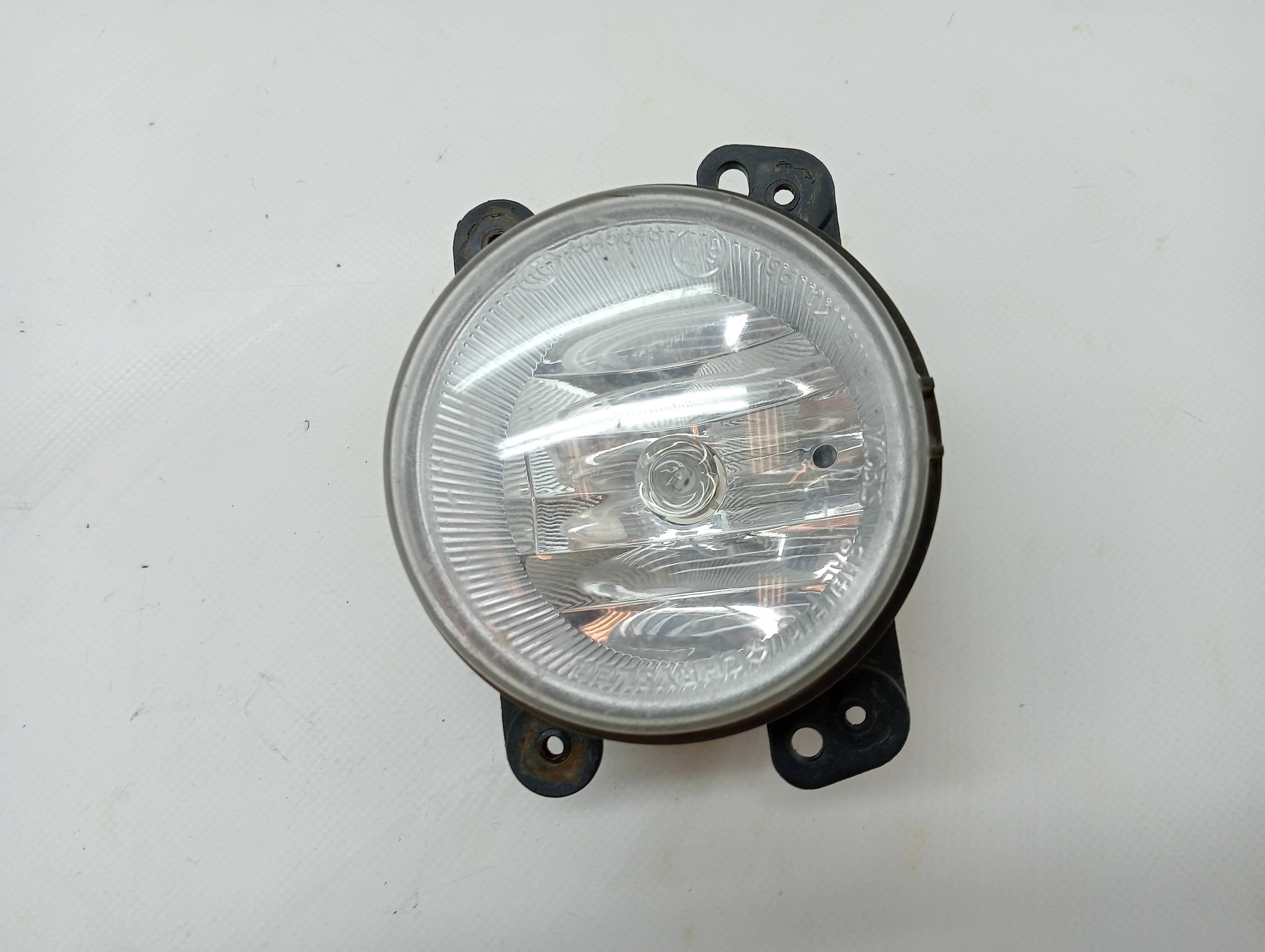 Faro antiniebla derecho FIAT FREEMONT (345)