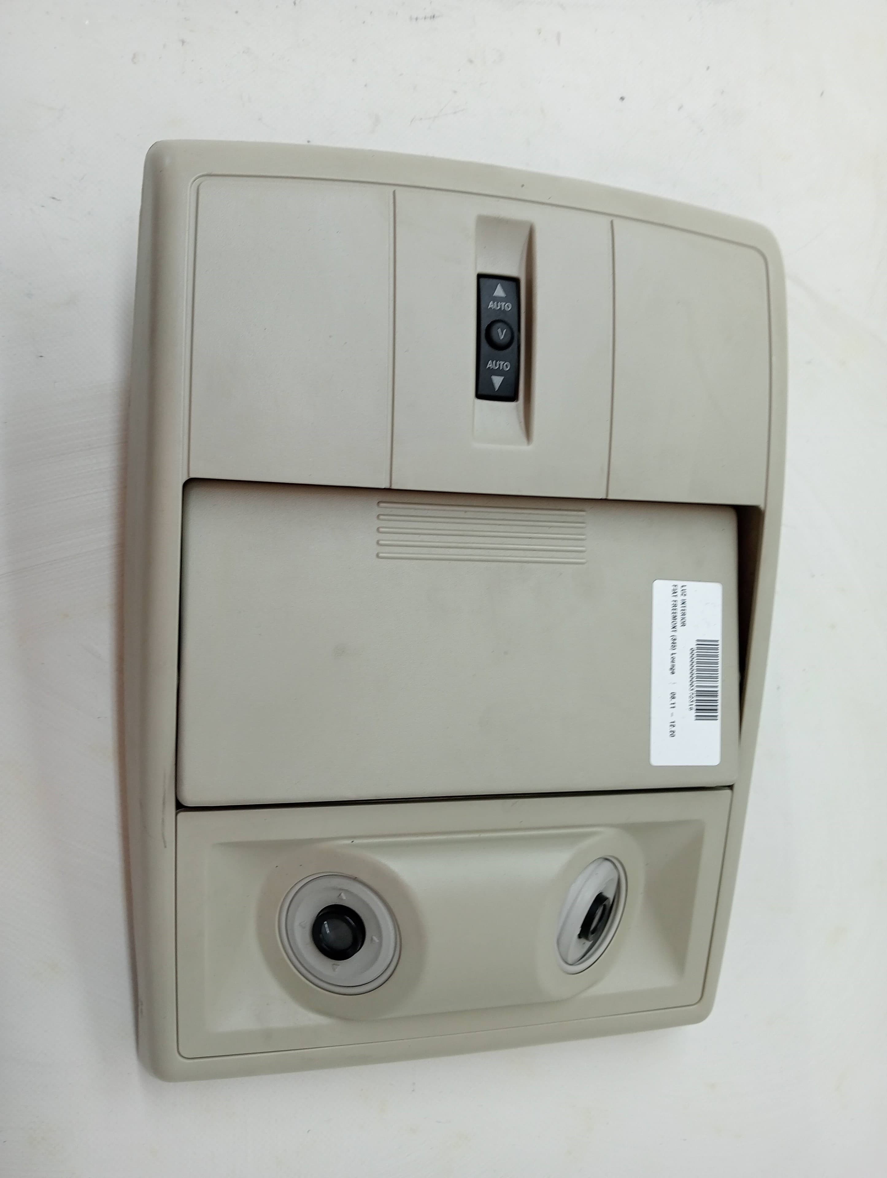 Luz interior FIAT FREEMONT (345)
