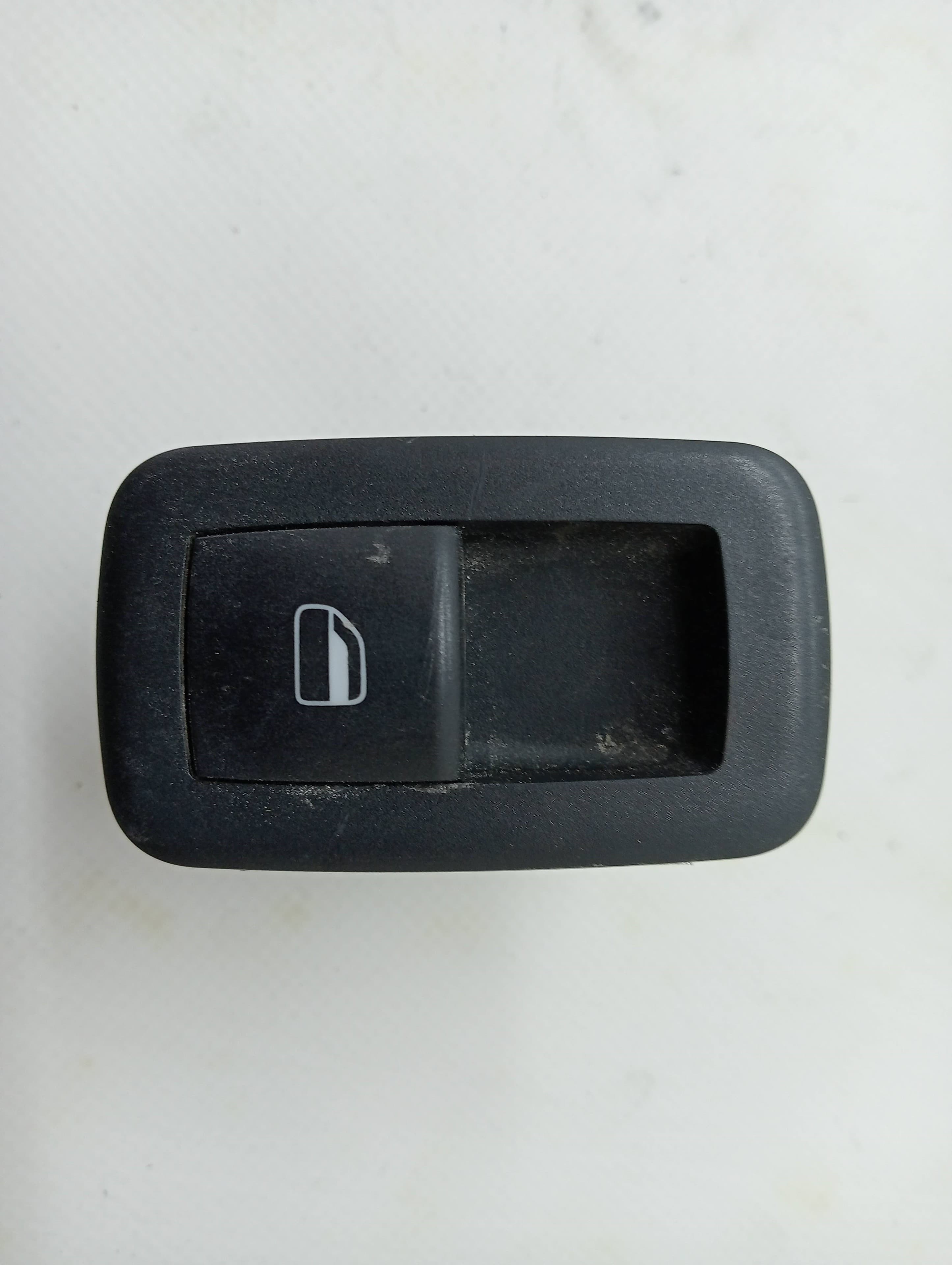 Mando elevalunas trasero derecho FIAT FREEMONT (345)