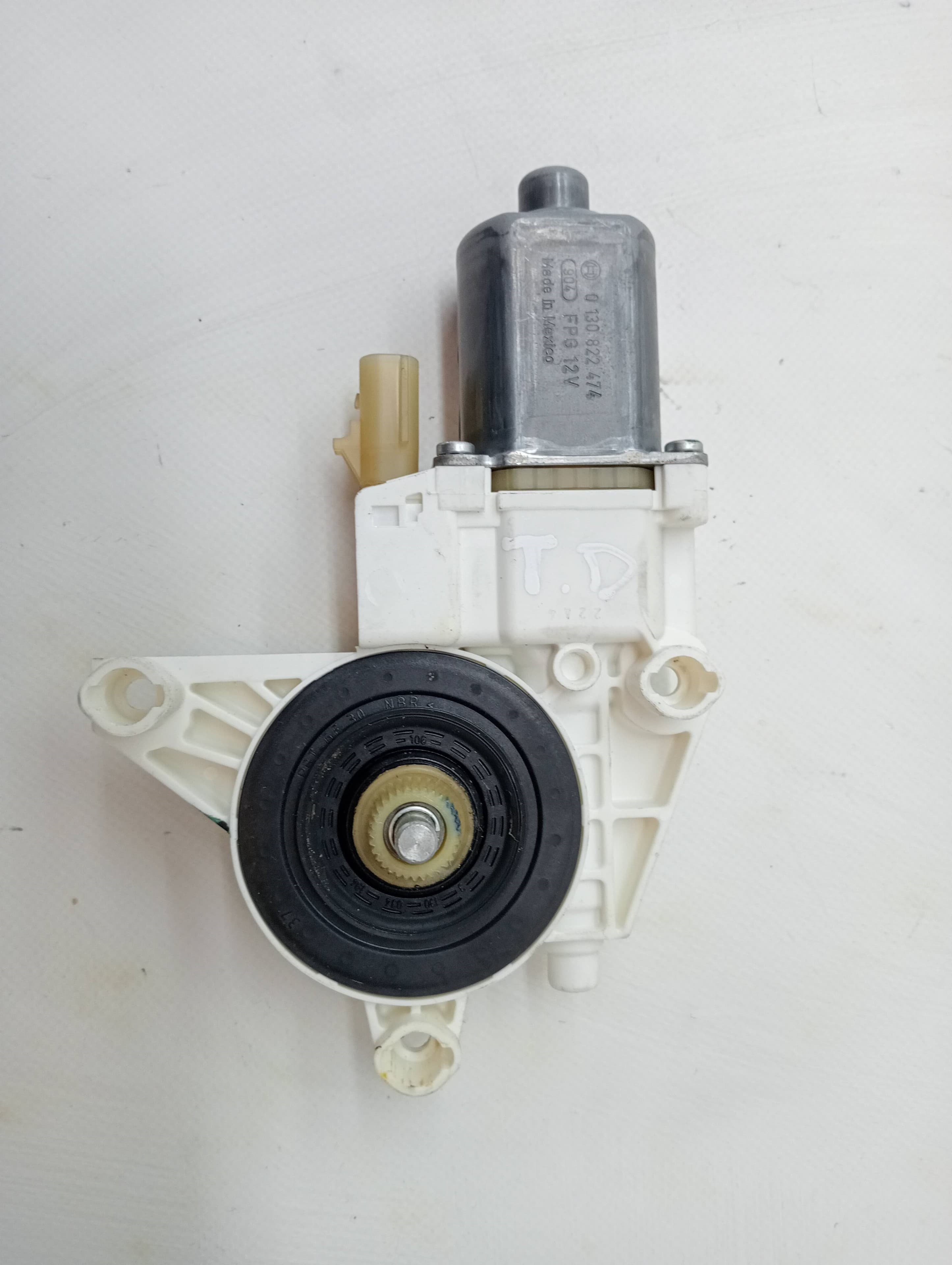 Motor elevalunas trasero derecho FIAT FREEMONT (345) 3
