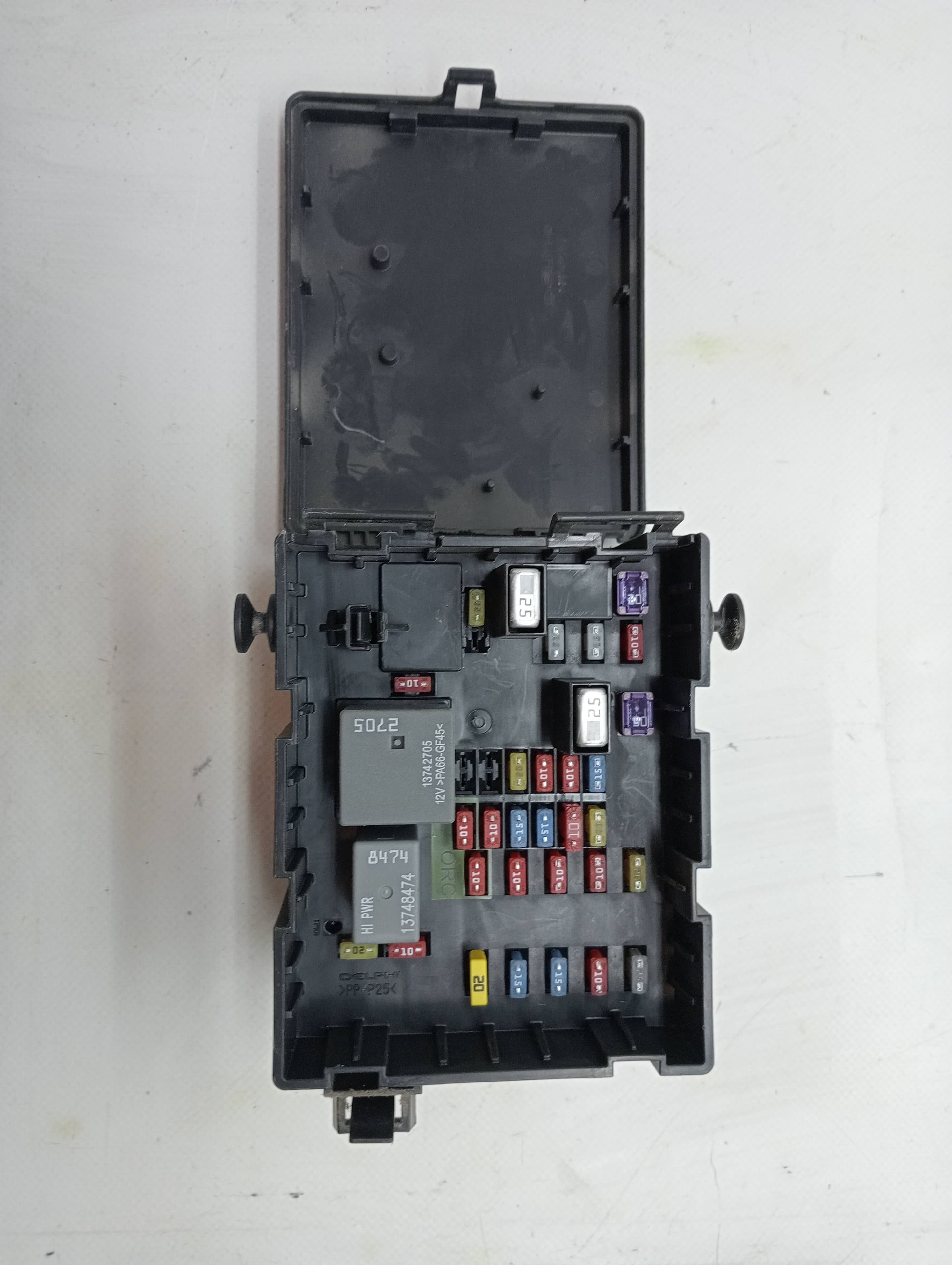 Caja reles / fusibles FIAT FREEMONT (345)