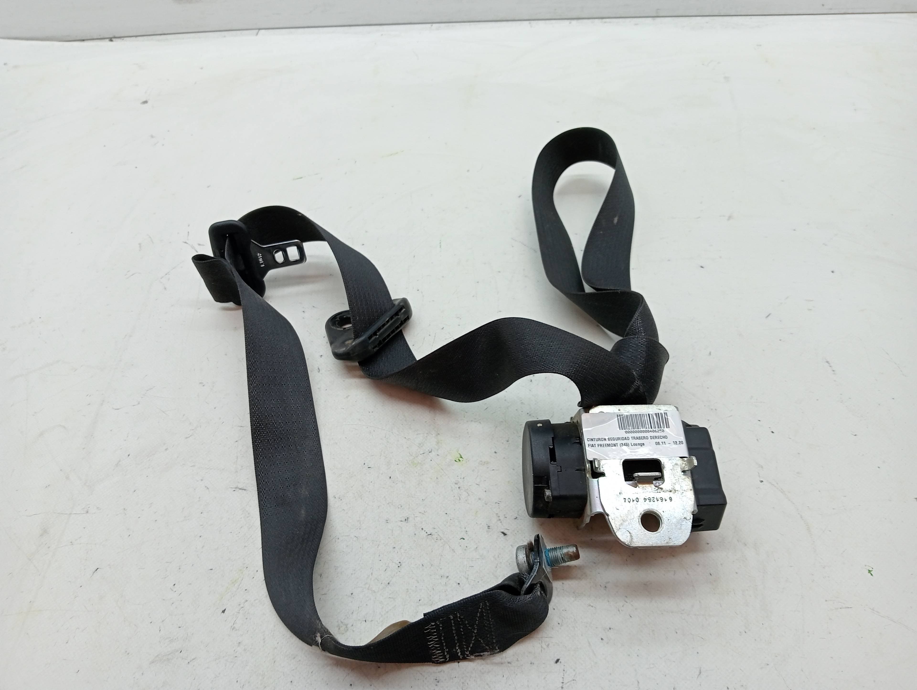 Cinturon seguridad trasero derecho FIAT FREEMONT (345)