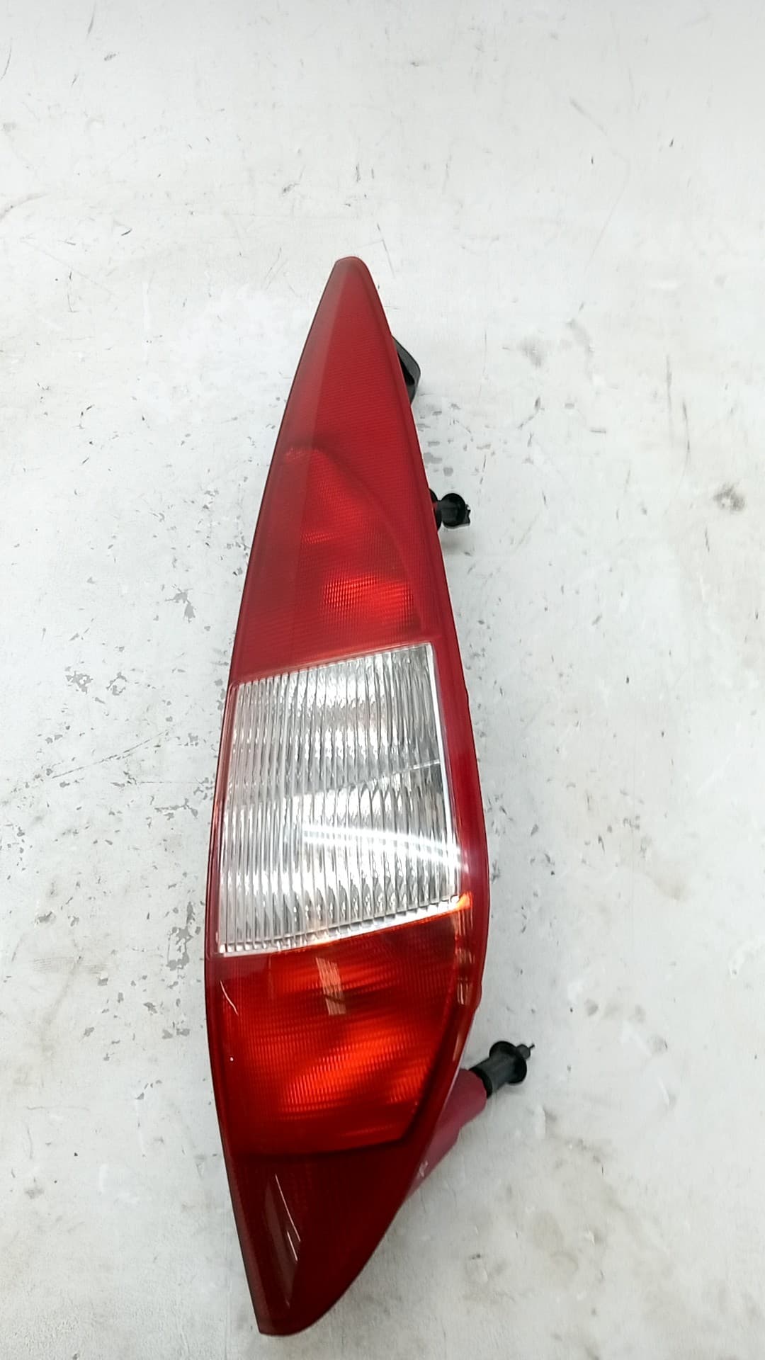 Piloto trasero derecho FORD MONDEO III TURNIER (BWY)