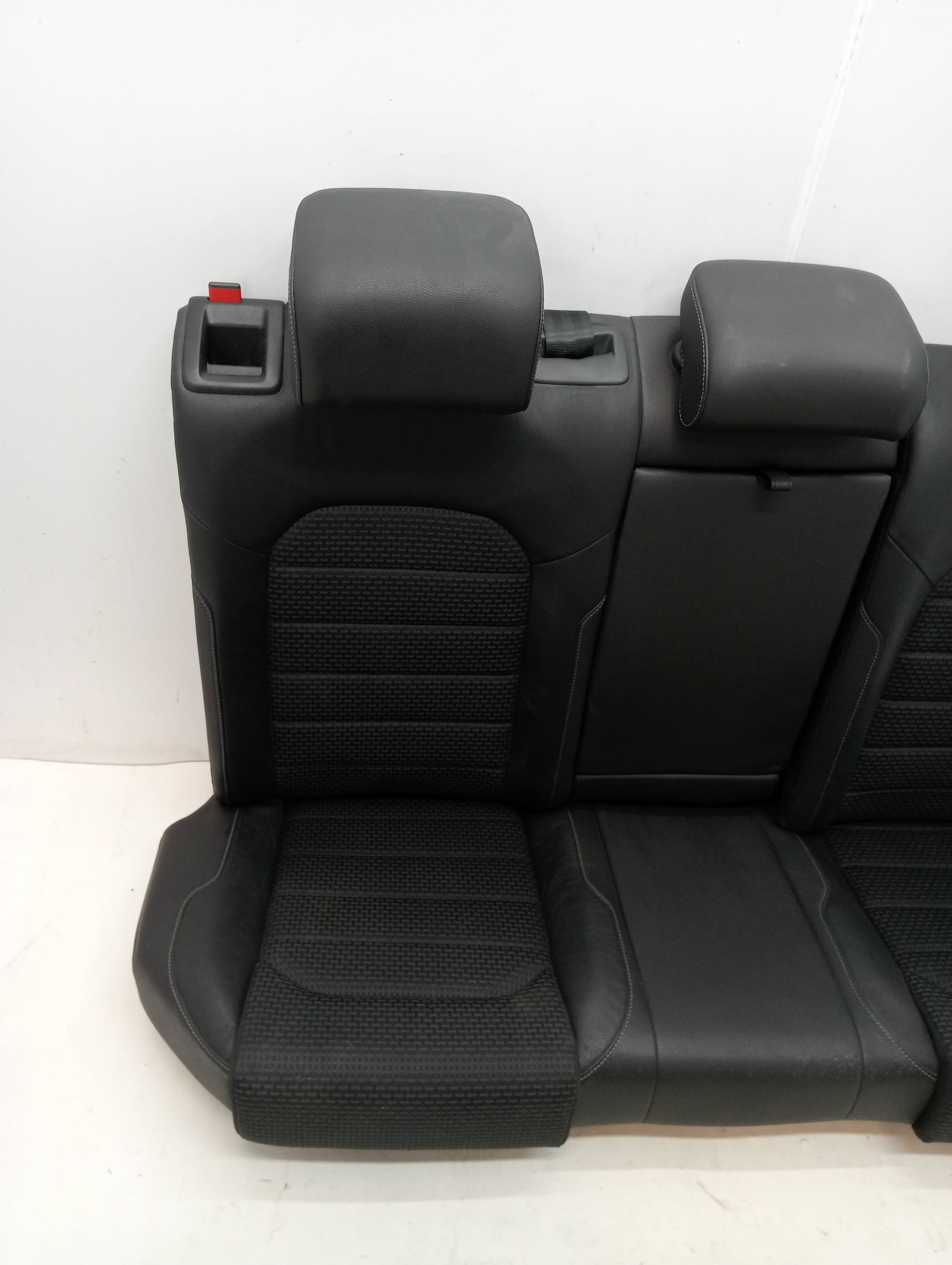 Cerradura asientos traseros VOLKSWAGEN GOLF VI VARIANT (AJ5) 3