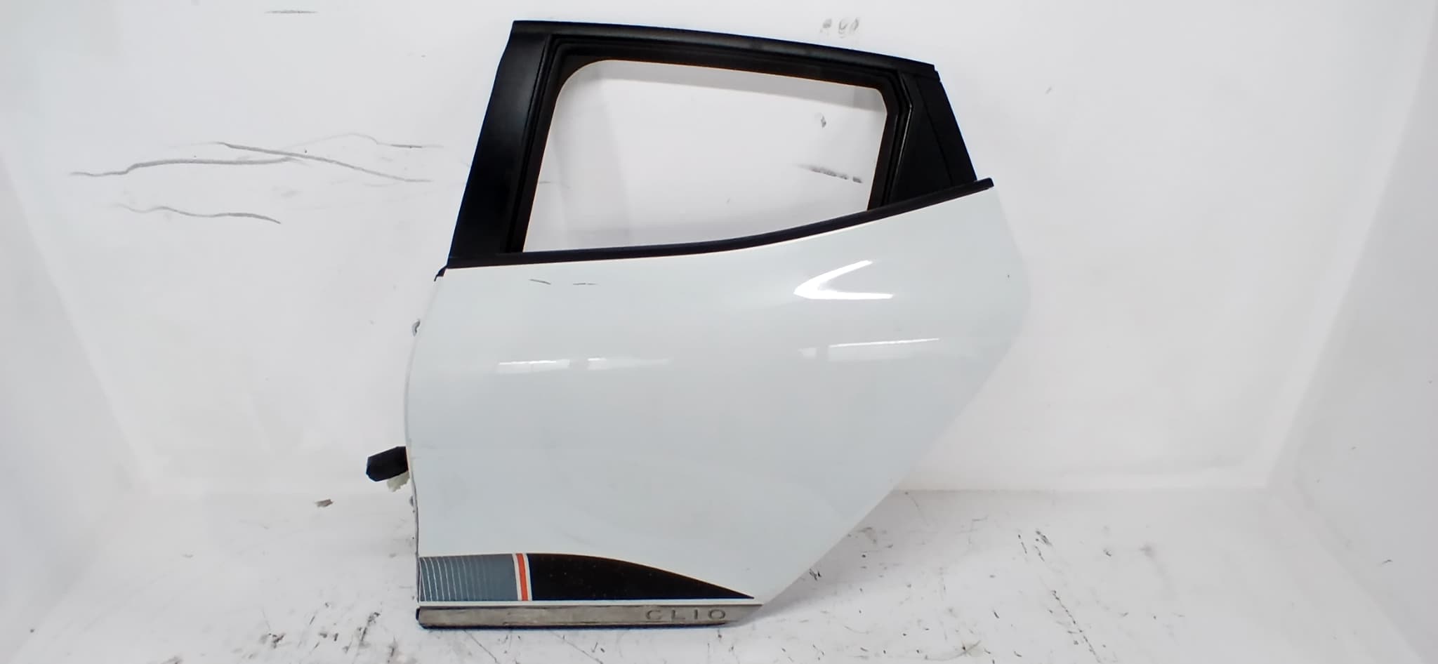 Puerta trasera izquierda RENAULT CLIO V