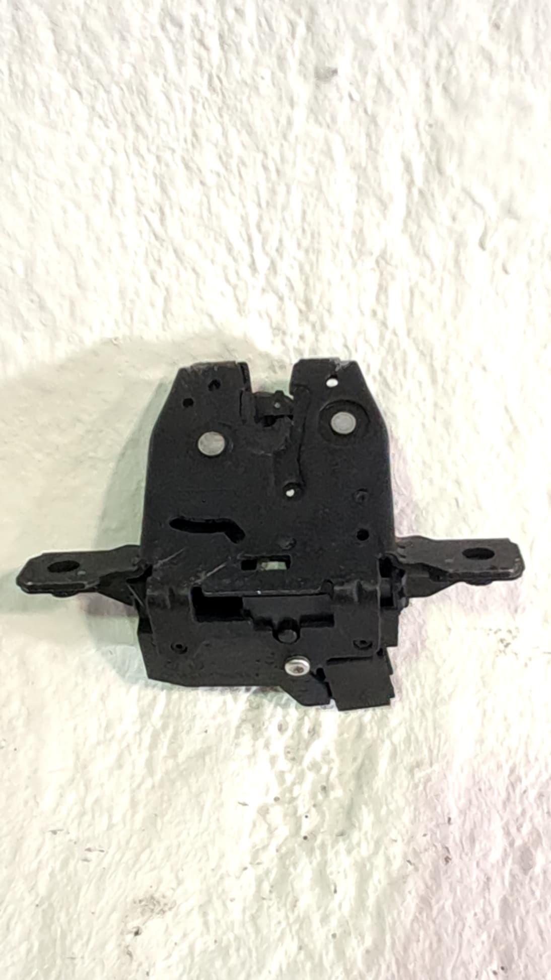 Cerradura maletero / porton FIAT LINEA (110) 3