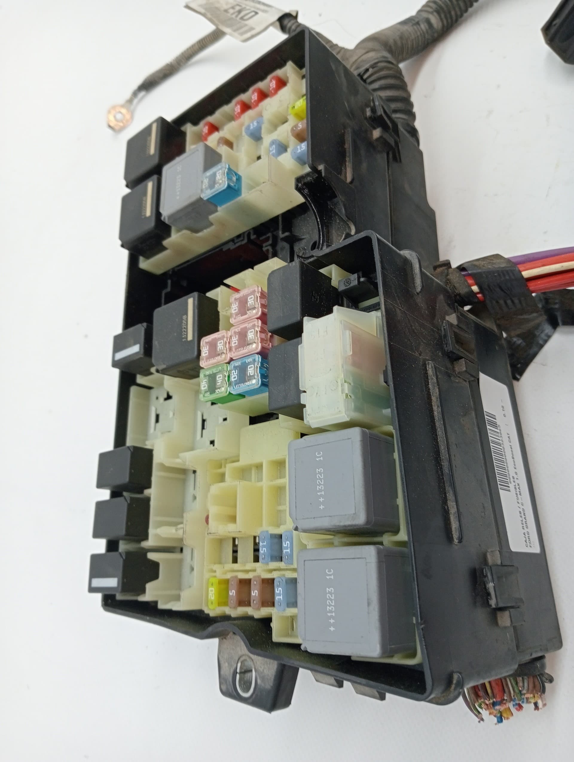Caja reles / fusibles FORD GRAND C-MAX 3