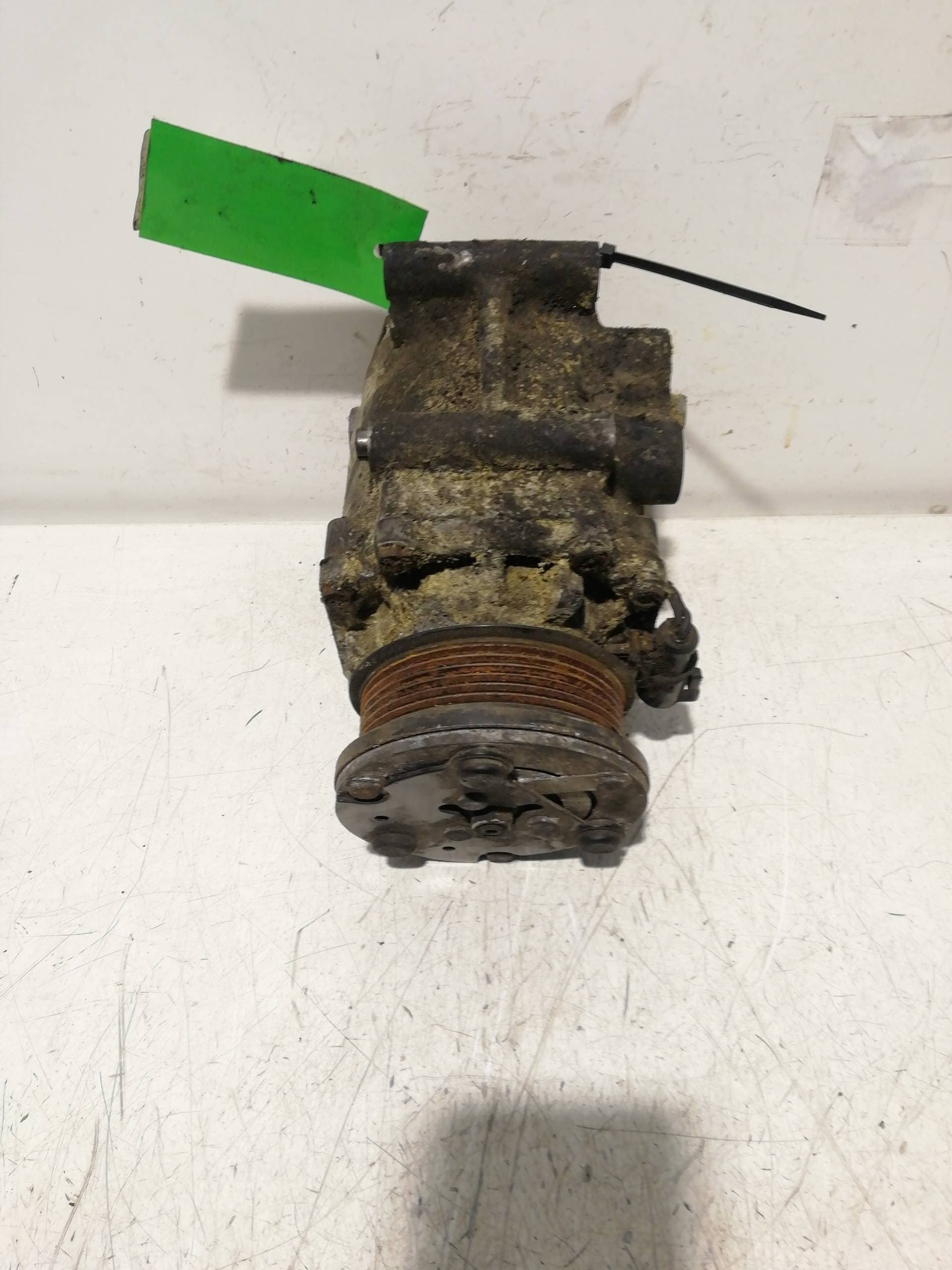 Recambio FORD FOCUS BERLINA (CAK) ref. YS4H19D629AB 3