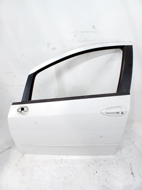 Puerta delantera izquierda FIAT LINEA (110)
