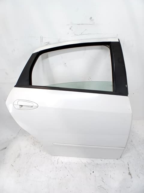Puerta trasera derecha FIAT LINEA (110)