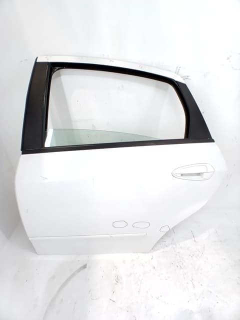 Puerta trasera izquierda FIAT LINEA (110)