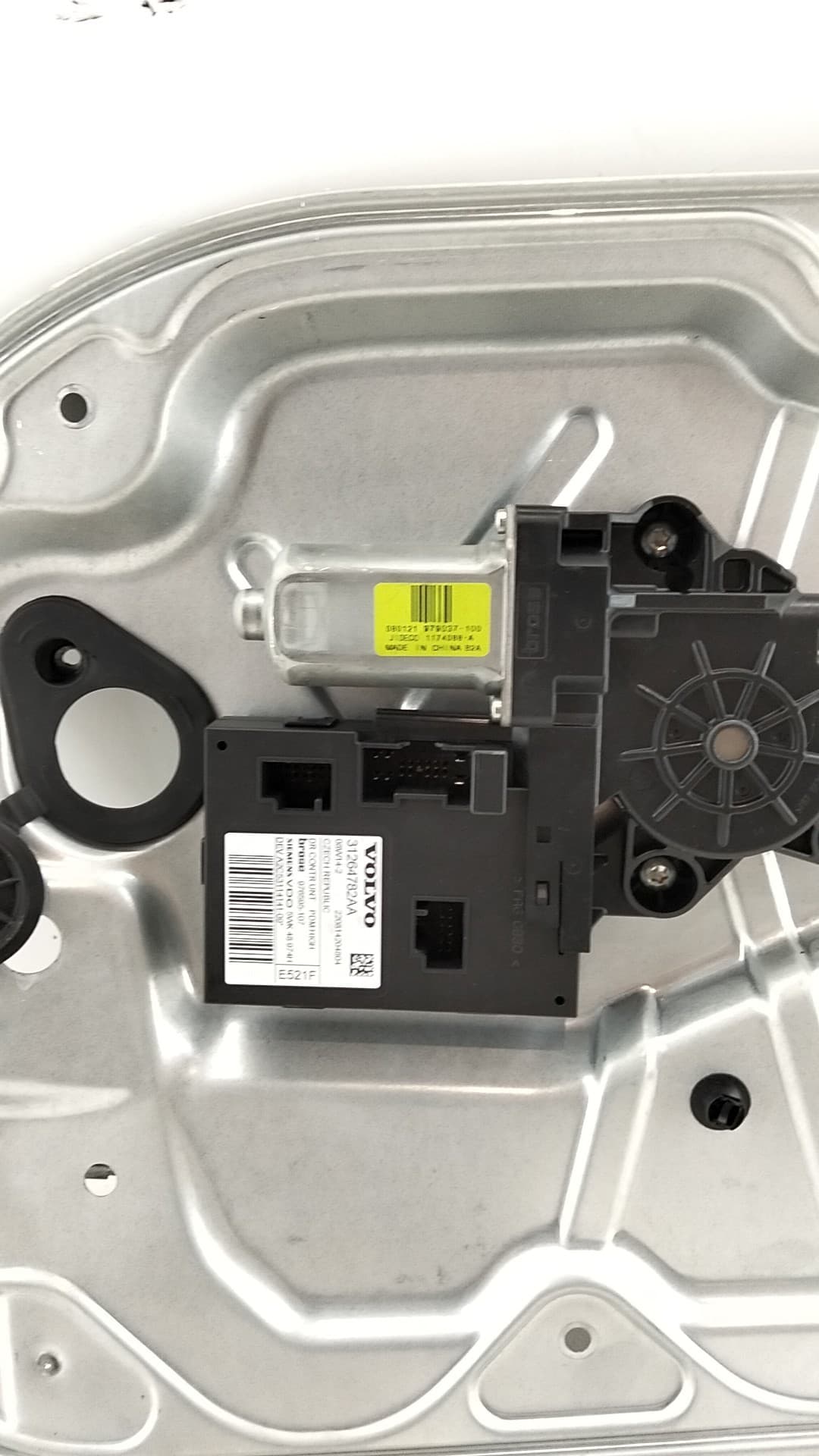 Elevalunas delantero derecho VOLVO C30 2