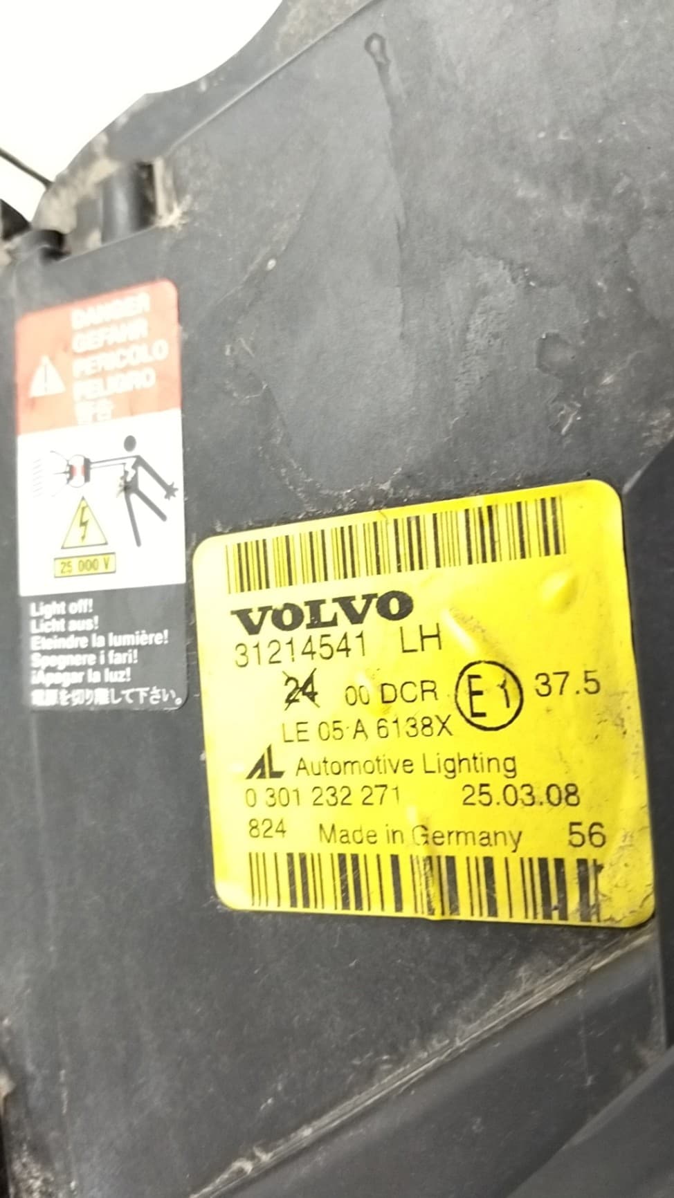 Faro izquierdo VOLVO C30