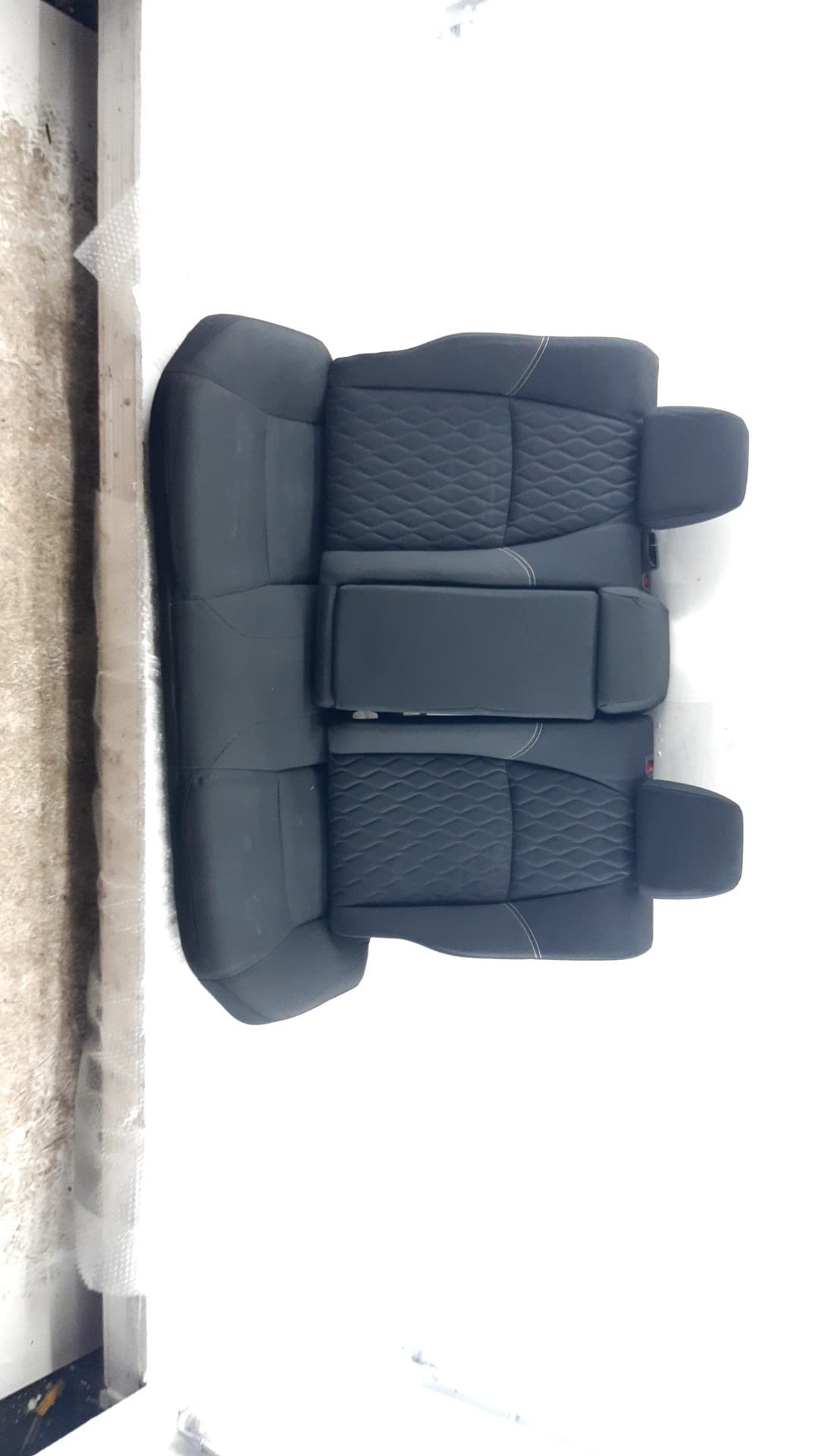 Cerradura asientos traseros TOYOTA COROLLA 3