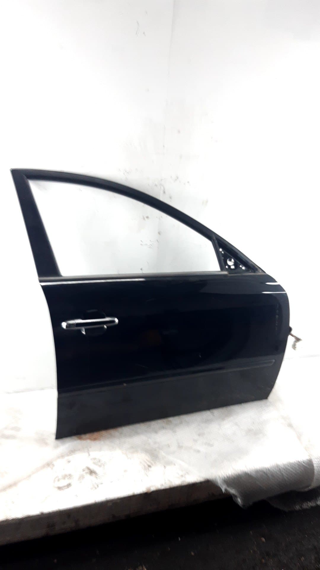Puerta delantera derecha HYUNDAI SONATA (NF)