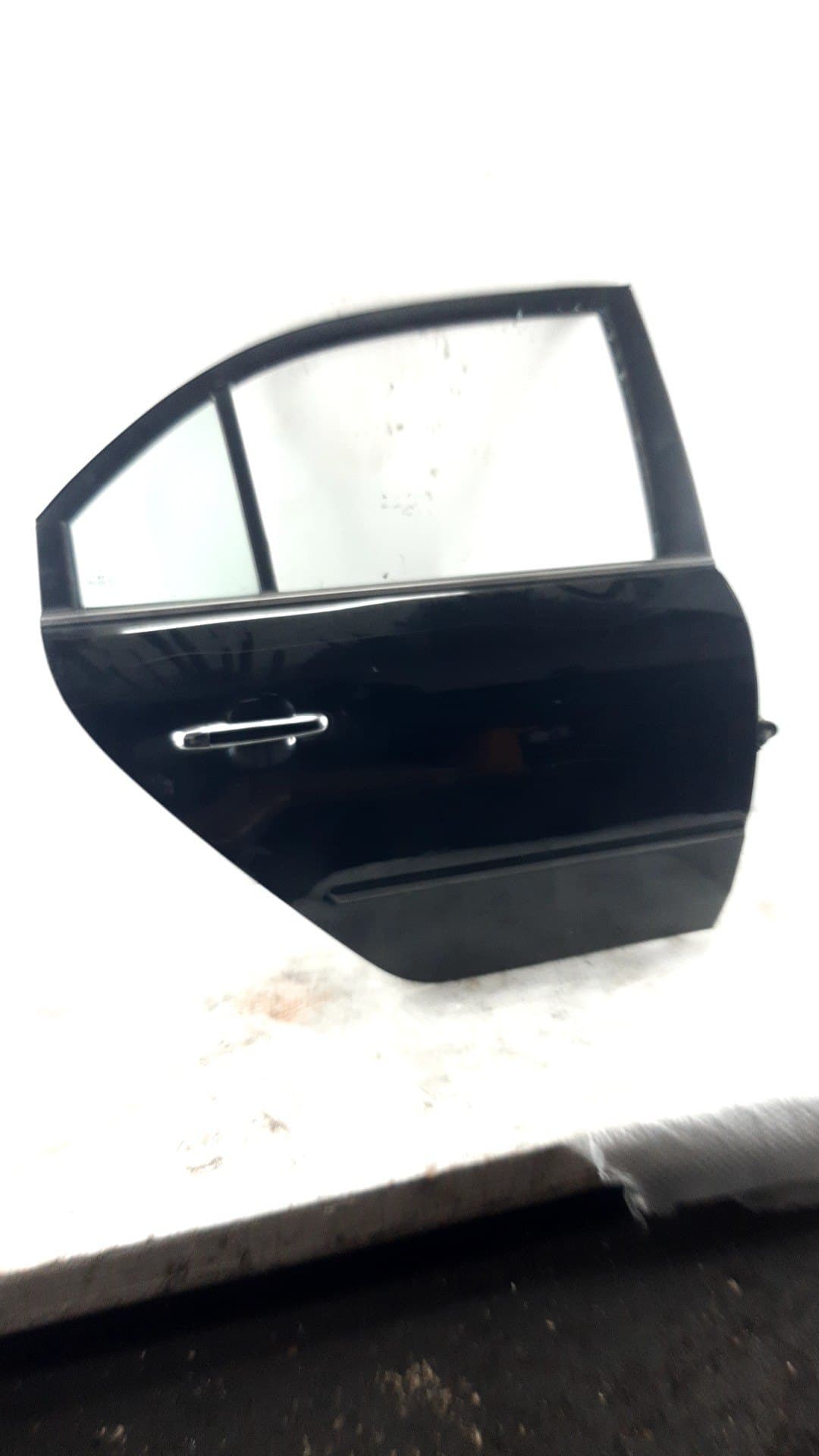 Puerta trasera derecha HYUNDAI SONATA (NF)