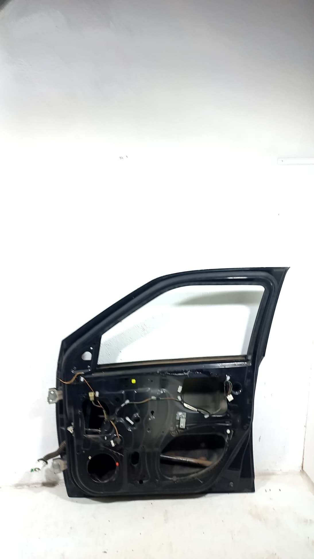 Puerta delantera derecha SUZUKI SWIFT SF BERLINA (EA) 2