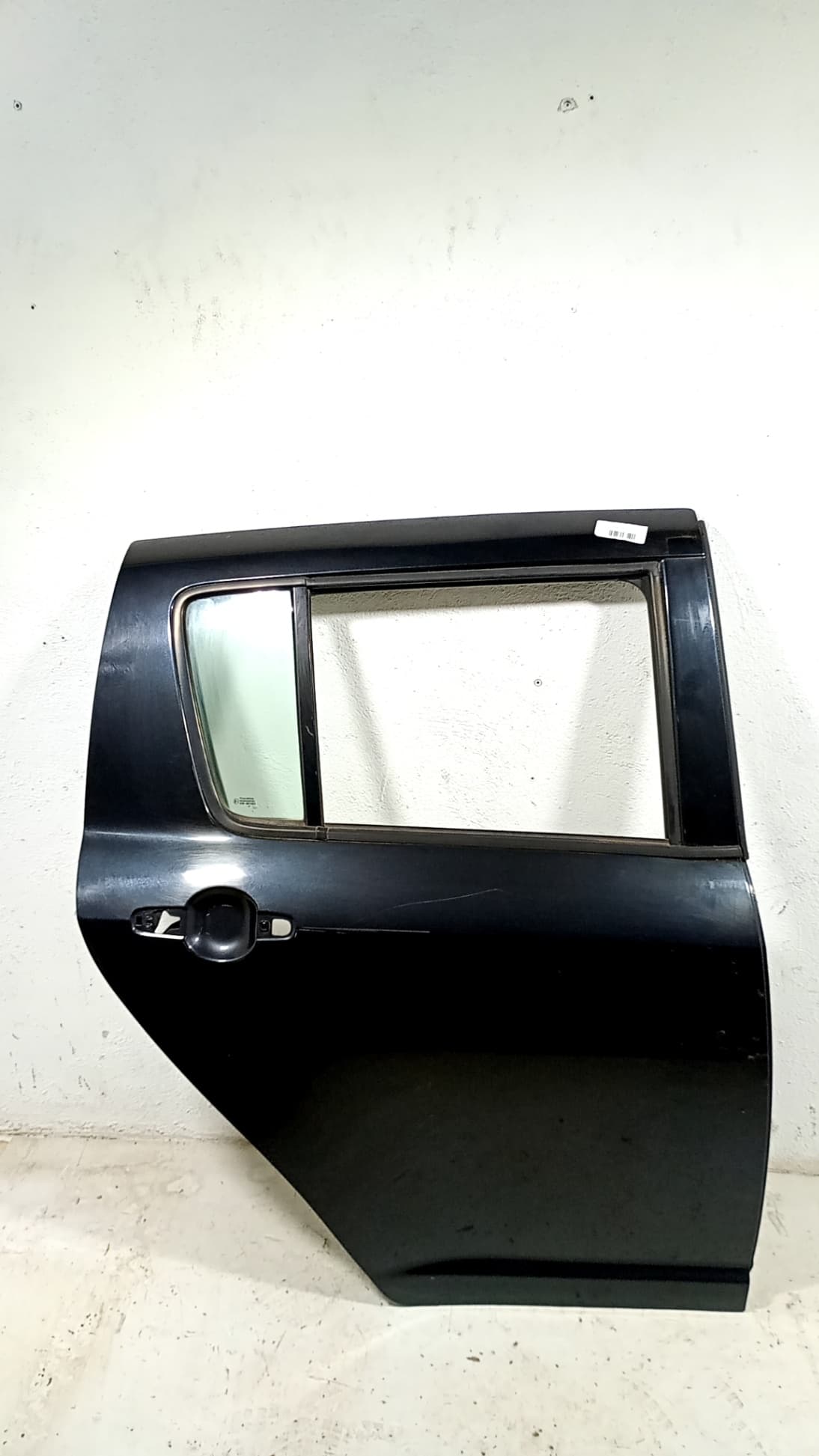 Puerta trasera derecha SUZUKI SWIFT SF BERLINA (EA)
