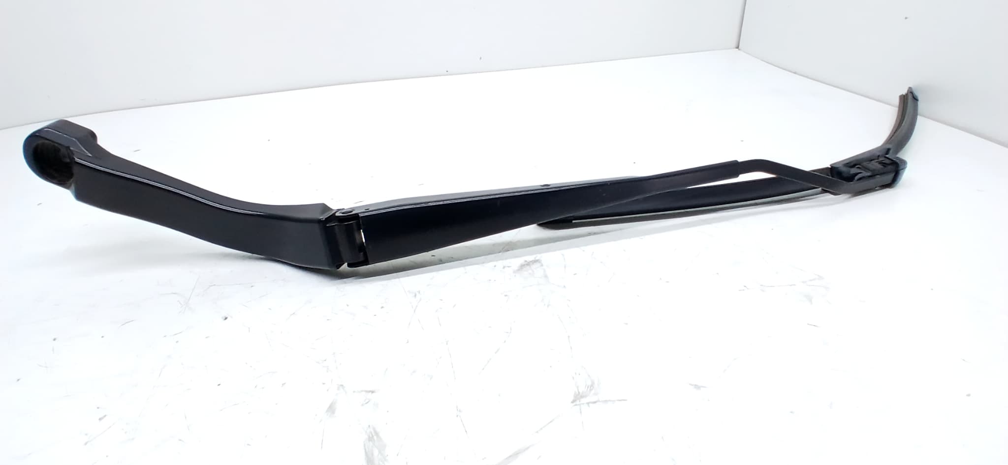 Brazo limpia delantero izquierdo LAND ROVER DISCOVERY SPORT