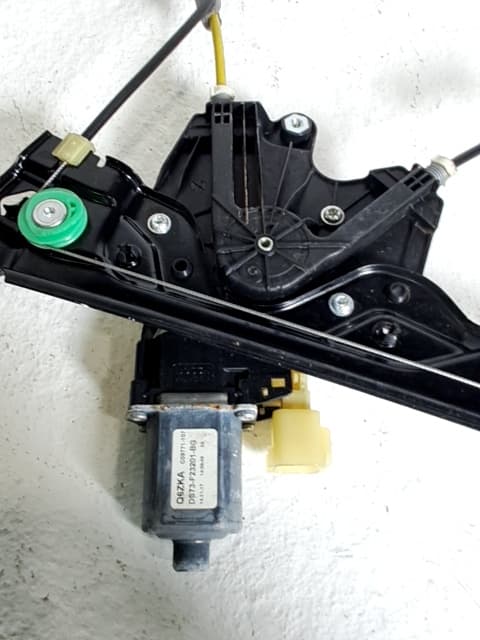 Motor elevalunas delantero izquierdo FORD MONDEO 2
