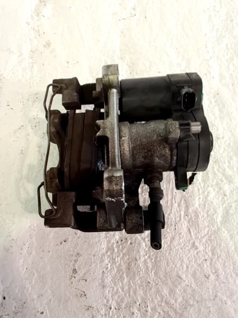 Recambio FORD MONDEO ref. 2439124 4