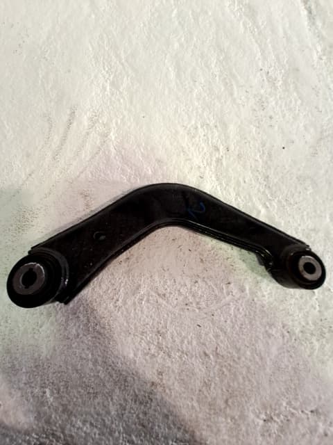 Brazo suspension inferior trasero derecho FORD MONDEO