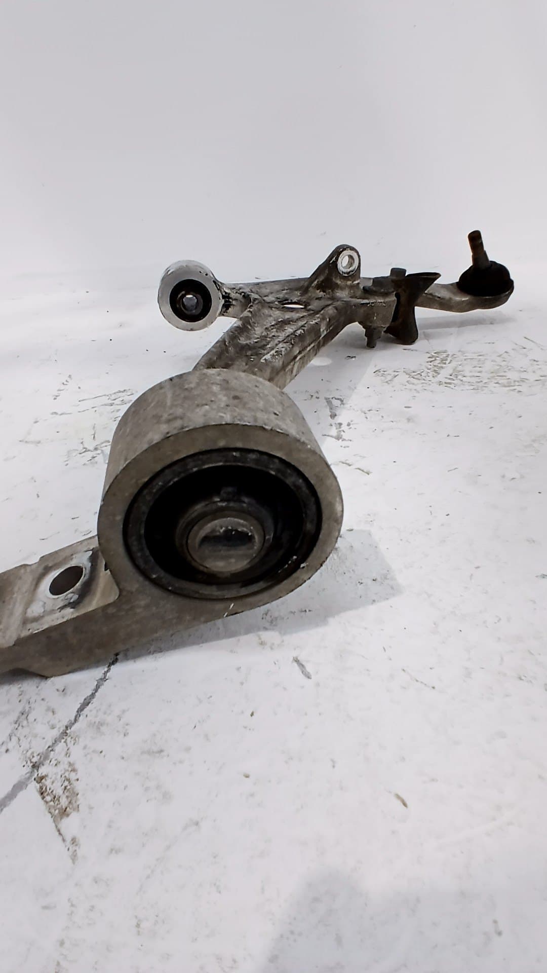 Brazo suspension inferior delantero derecho NISSAN X-TRAIL (T30) 4