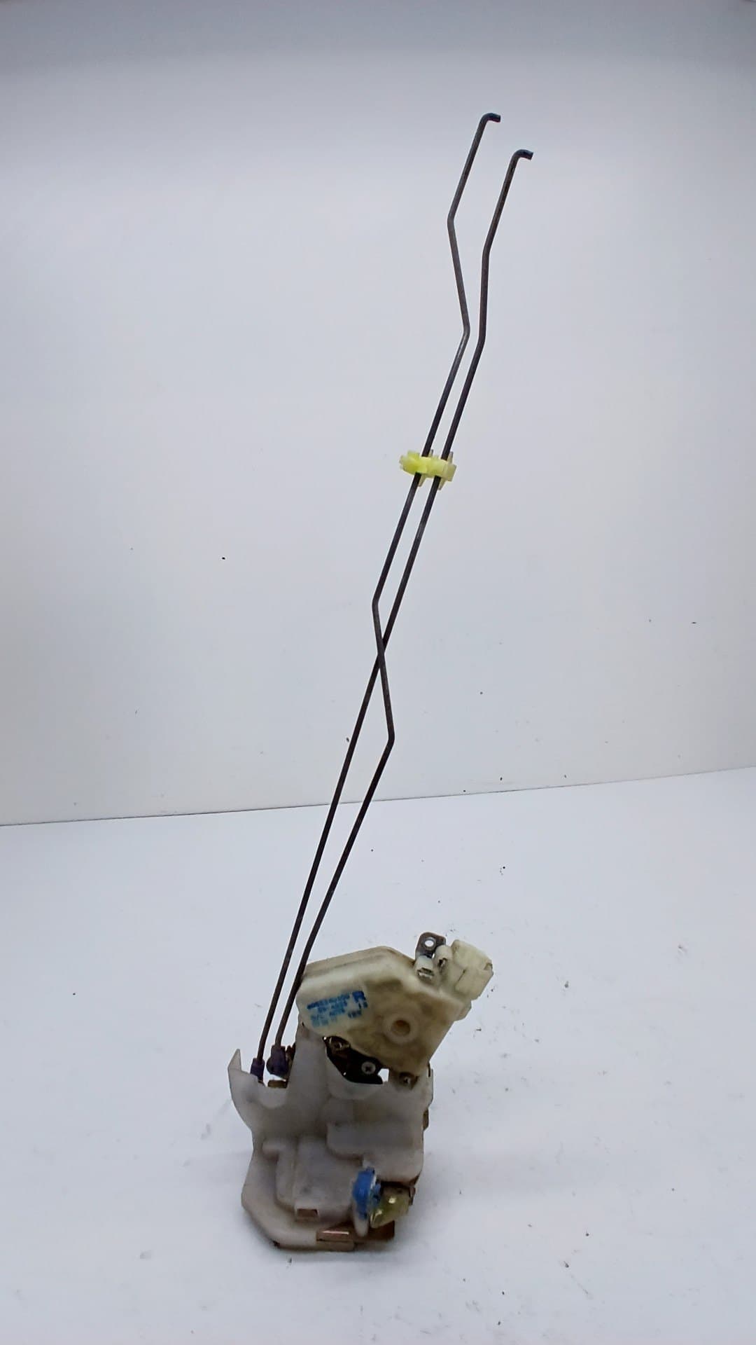 Cerradura puerta trasera derecha NISSAN X-TRAIL (T30) 3