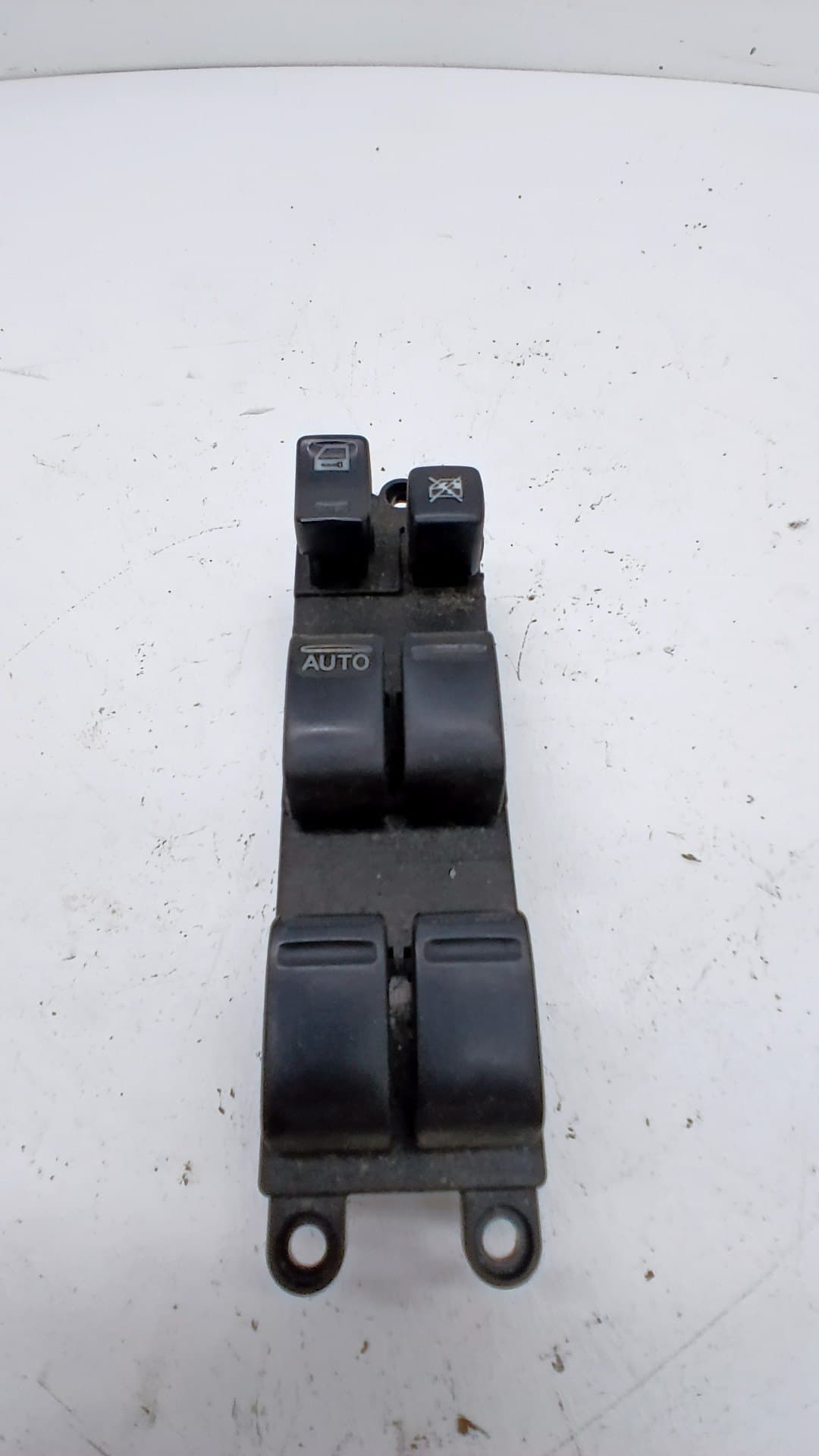 Mando elevalunas delantero izquierdo NISSAN X-TRAIL (T30)