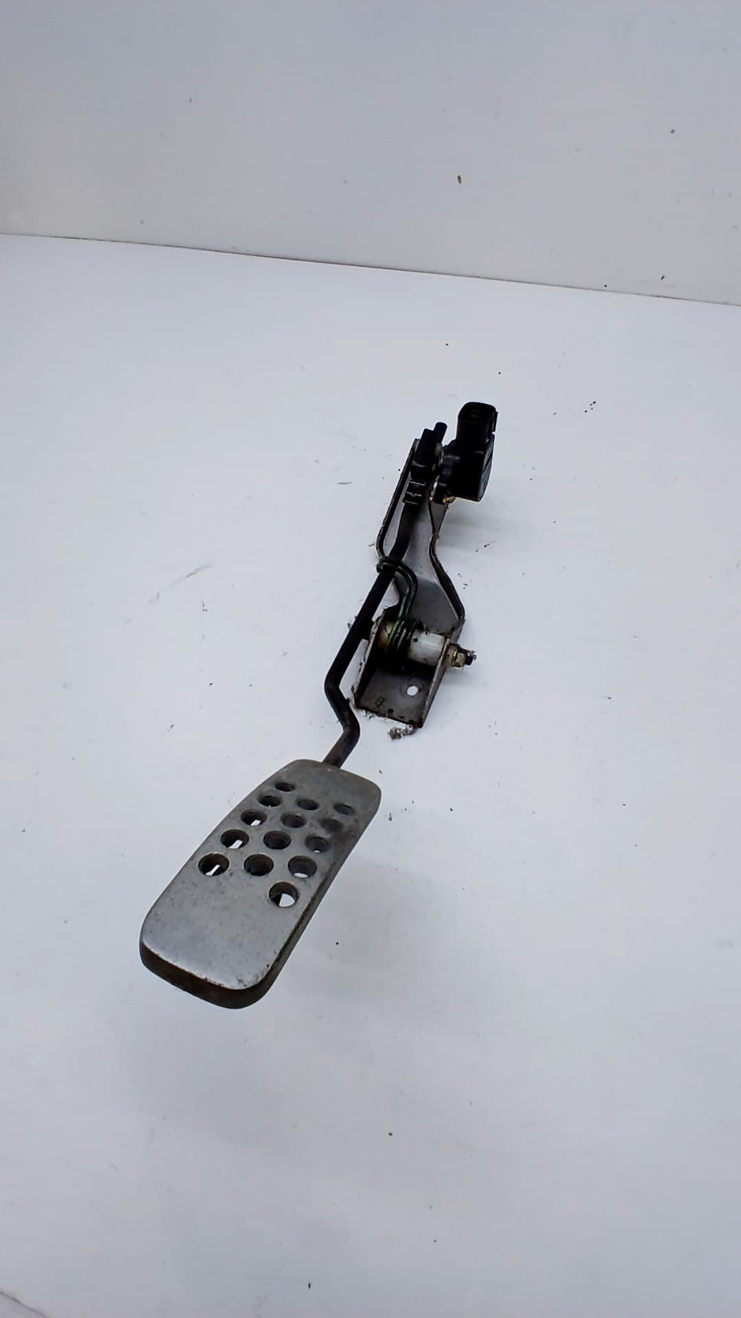 Pedal acelerador NISSAN X-TRAIL (T30)