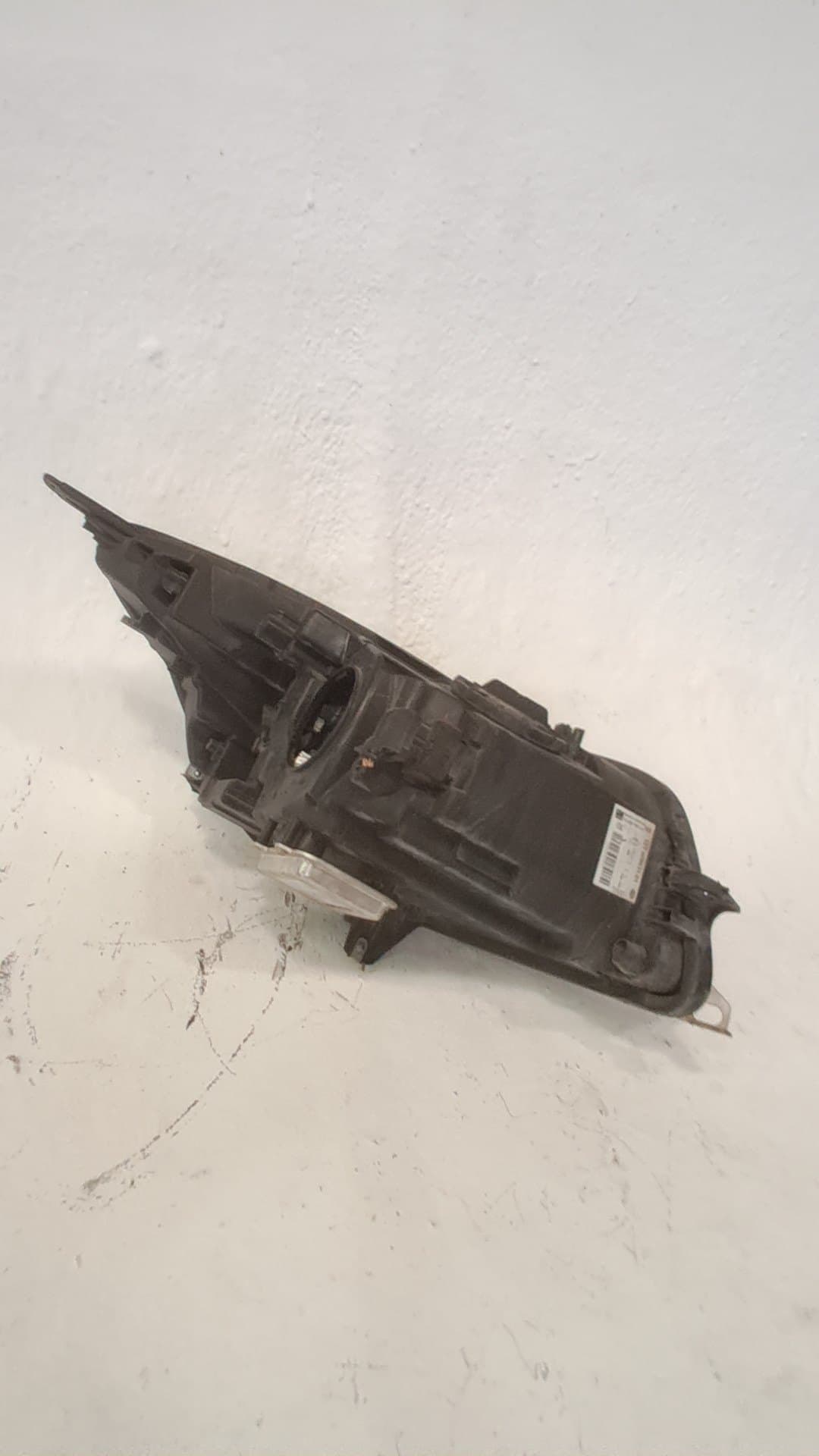Faro izquierdo OPEL INSIGNIA BERLINA 4