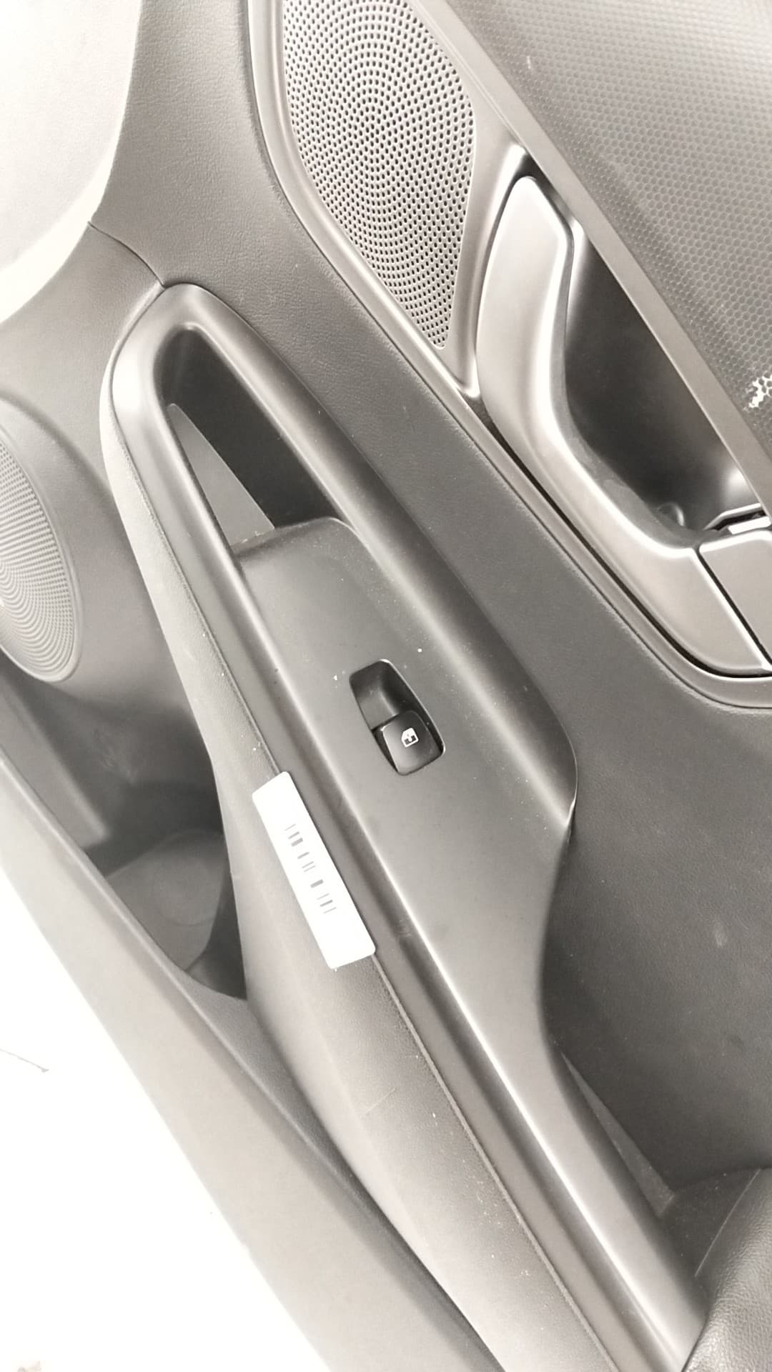 Guarnecido puerta delantera derecha HYUNDAI KONA 3