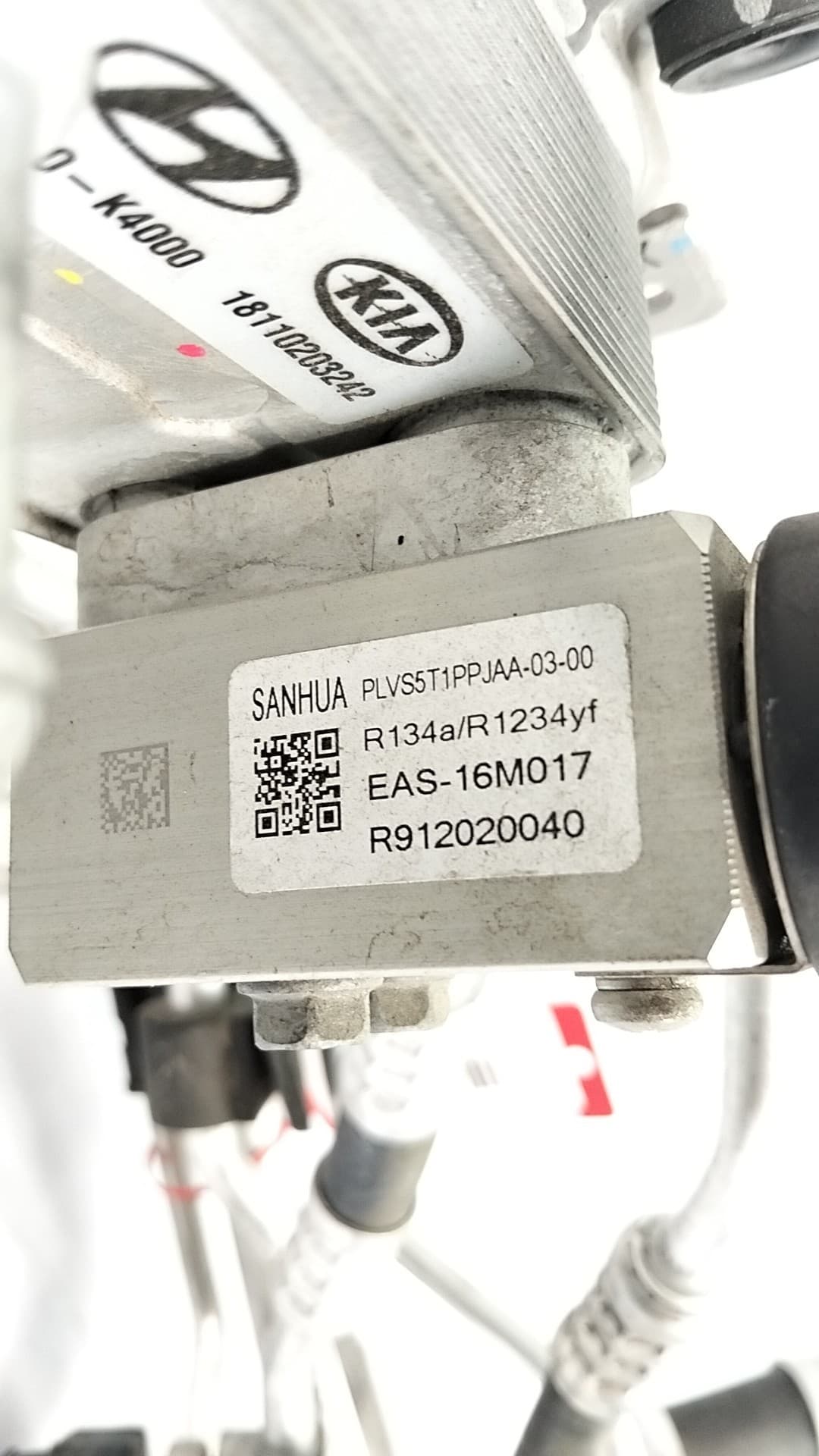 Recambio HYUNDAI KONA ref. 97775K4500 4