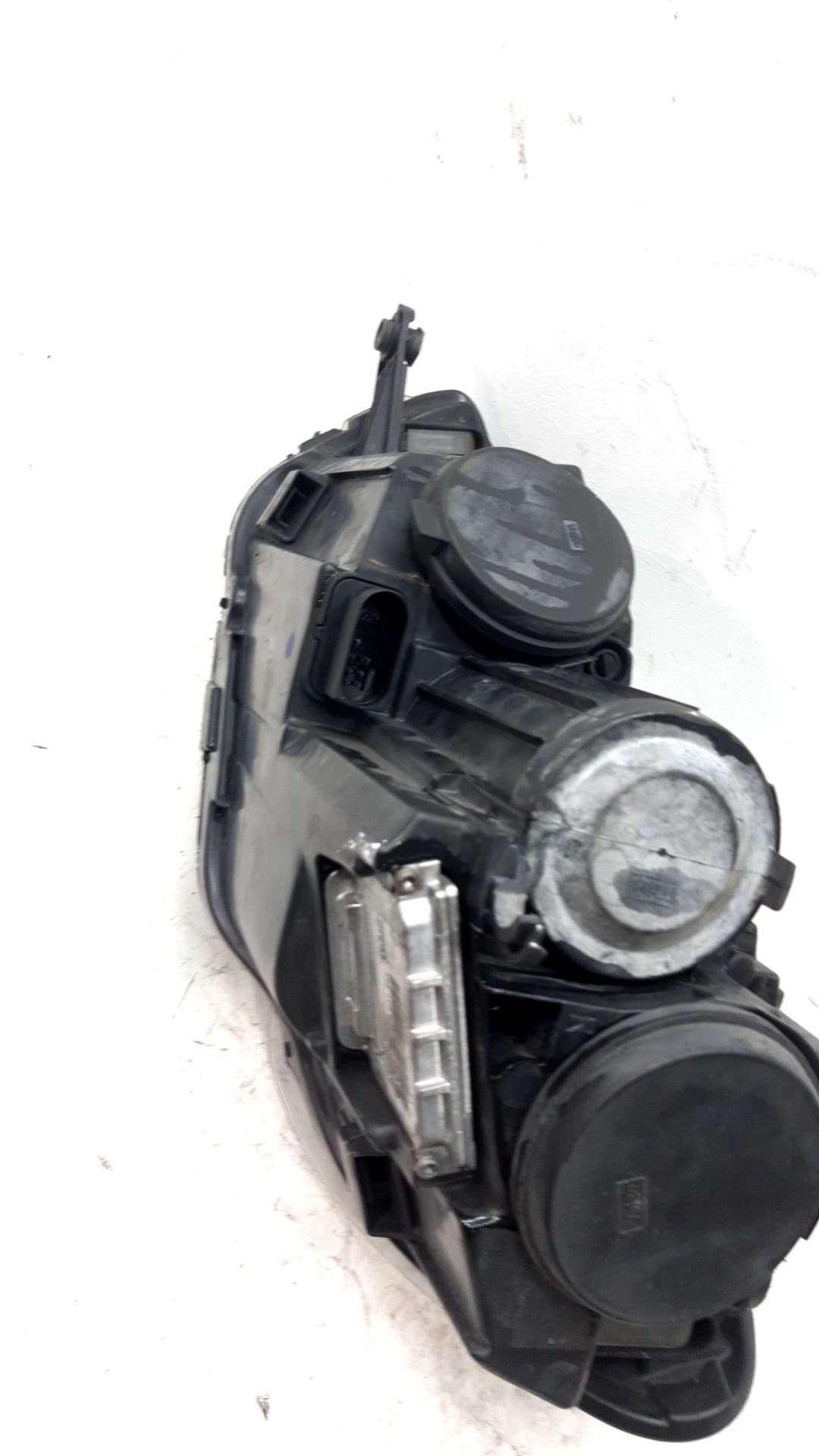 Faro izquierdo VOLKSWAGEN SCIROCCO (137) 2