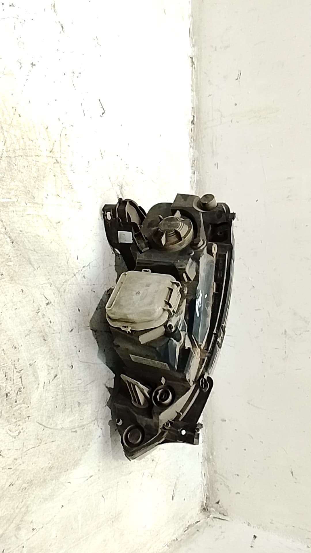 Faro izquierdo OPEL CORSA C 3