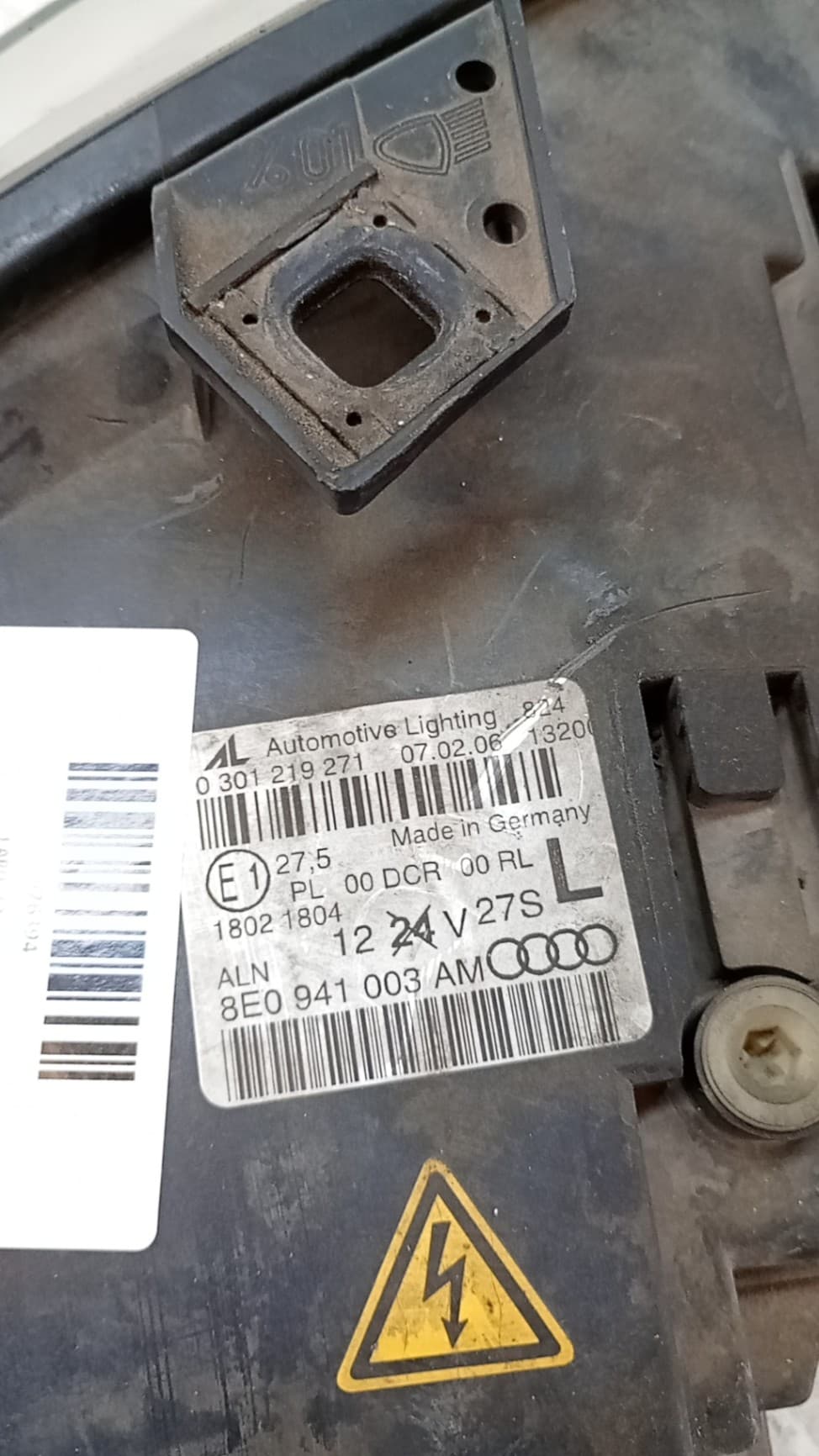 Faro izquierdo AUDI A4 AVANT (8E) 3