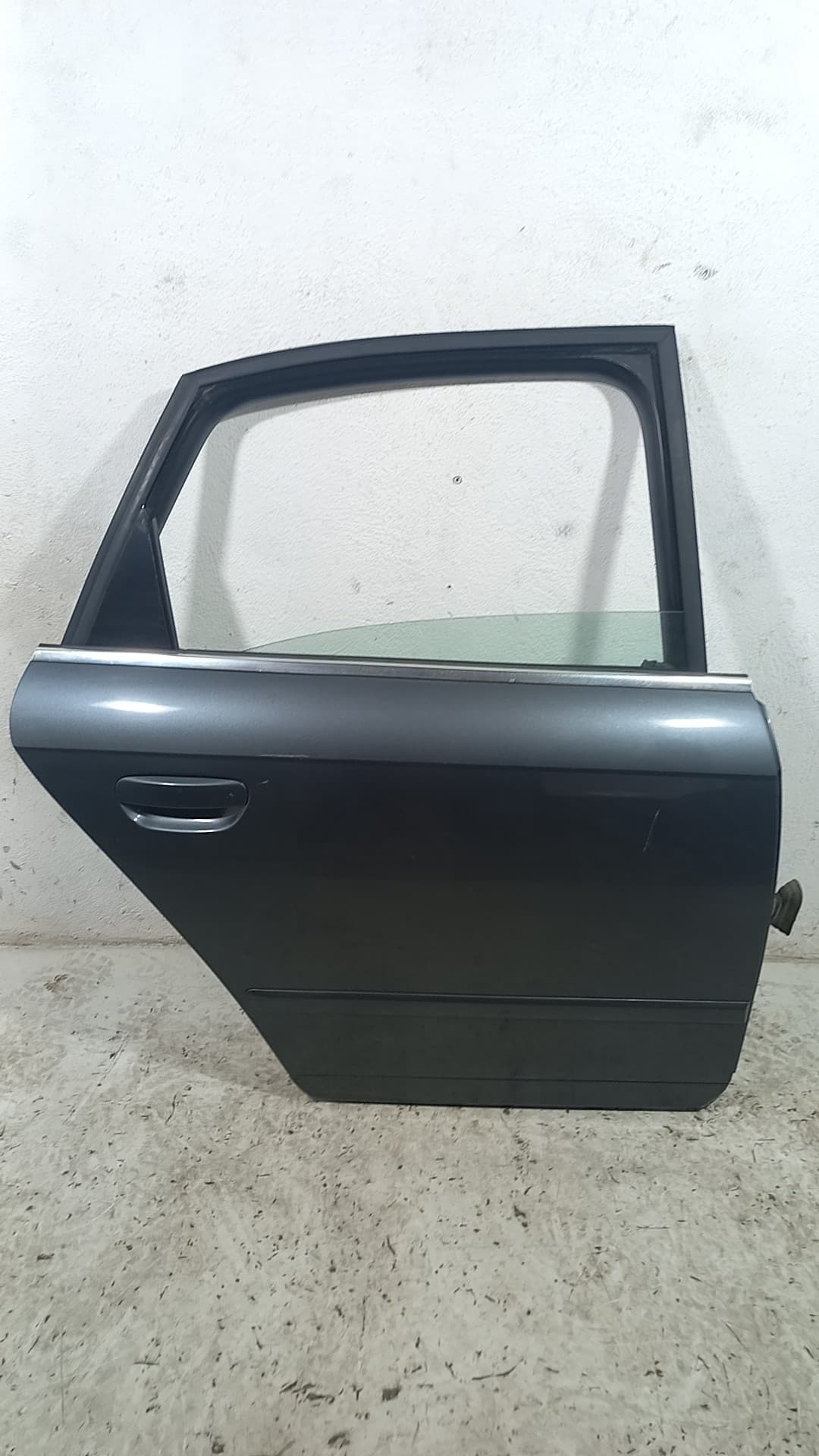 Puerta trasera derecha AUDI A4 AVANT (8E)