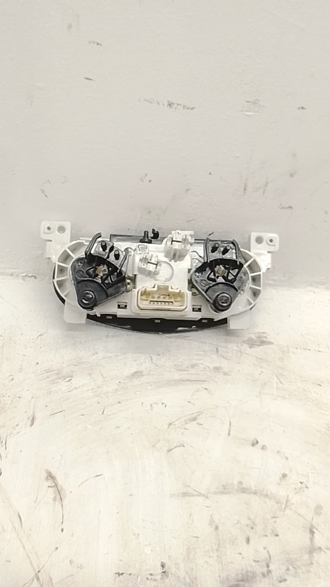 Recambio RENAULT SANDERO/STEPWAY II ref. 275105857R 3