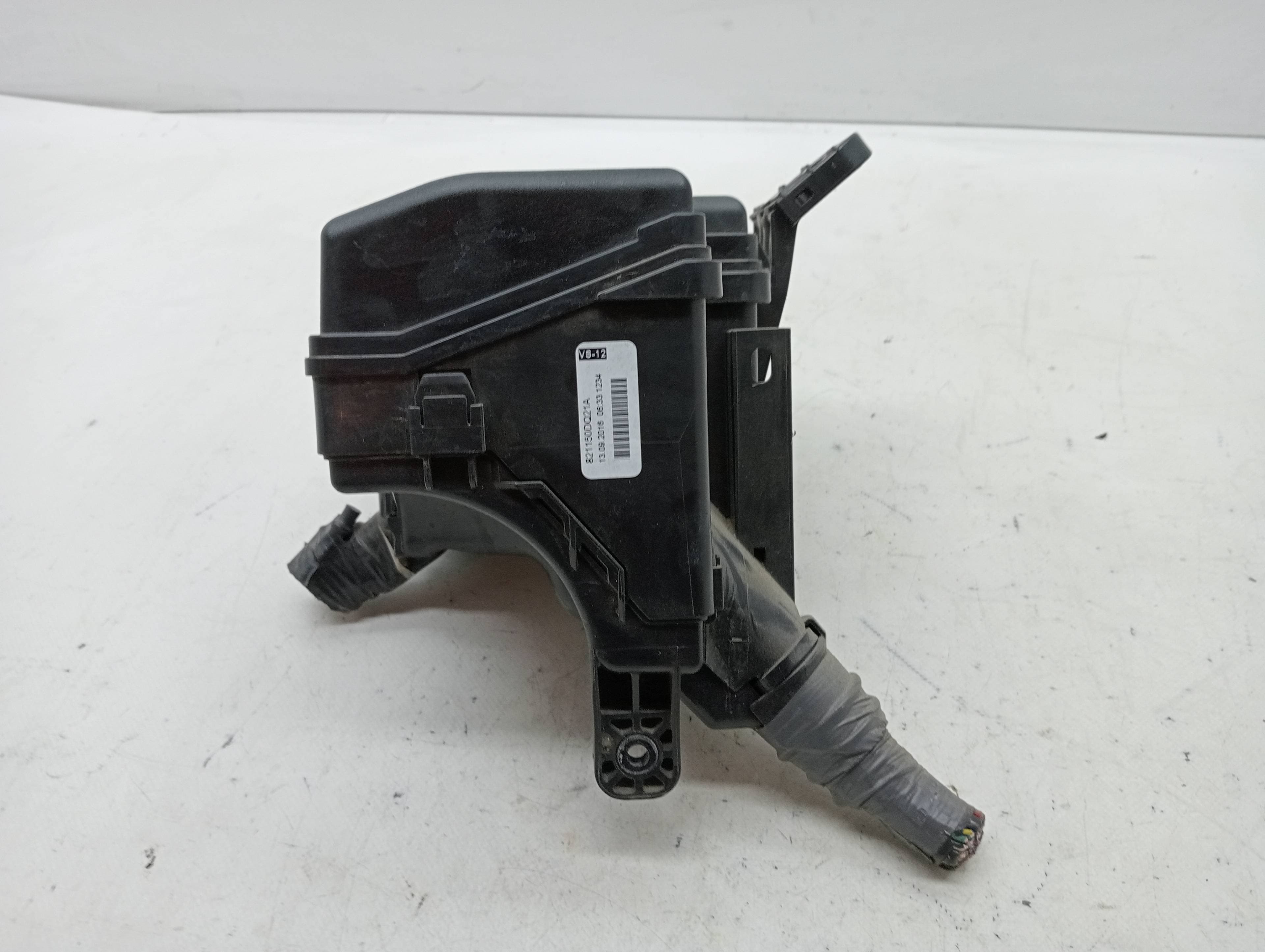 Caja reles / fusibles TOYOTA YARIS 3