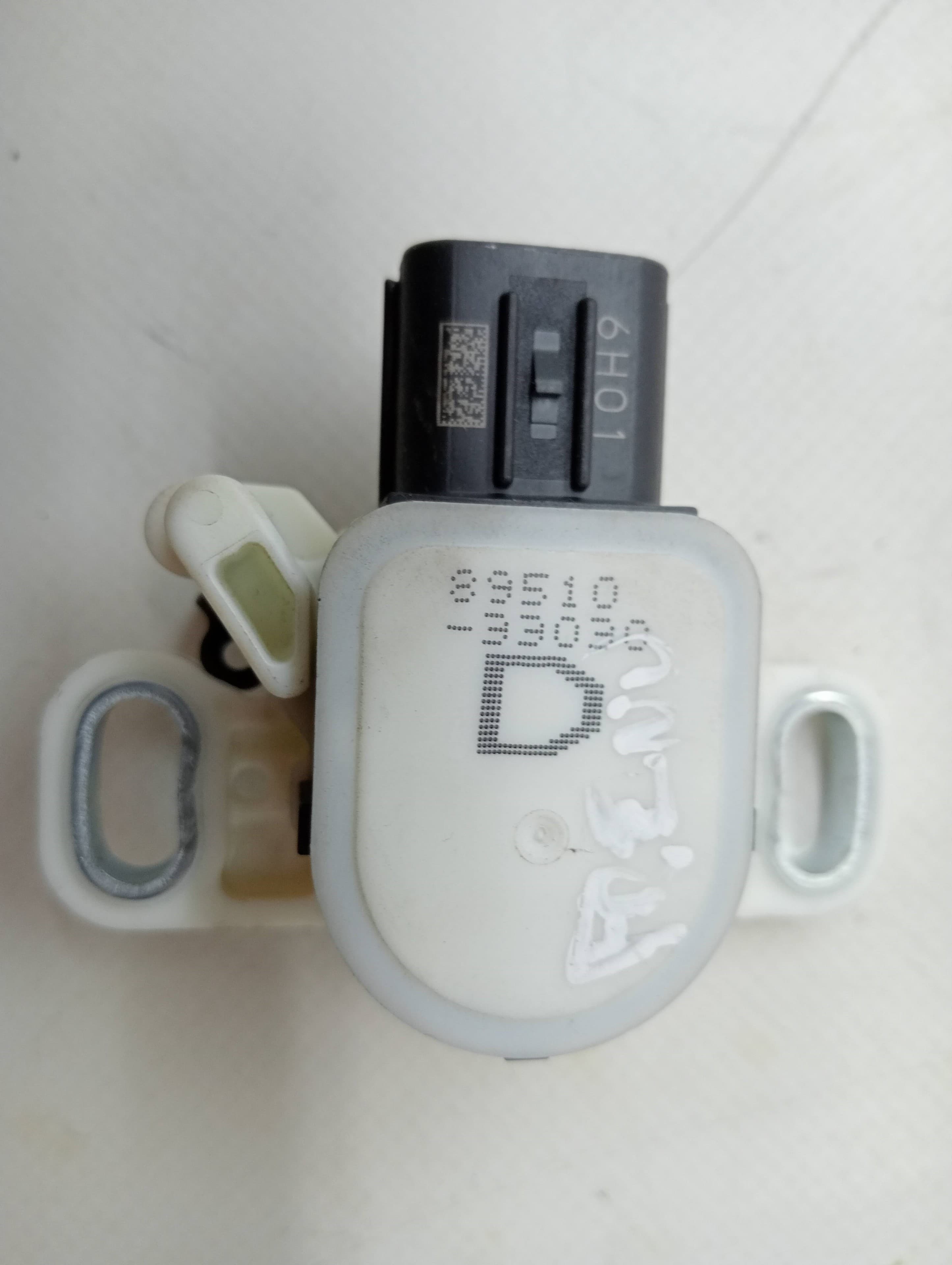 Sensor TOYOTA YARIS