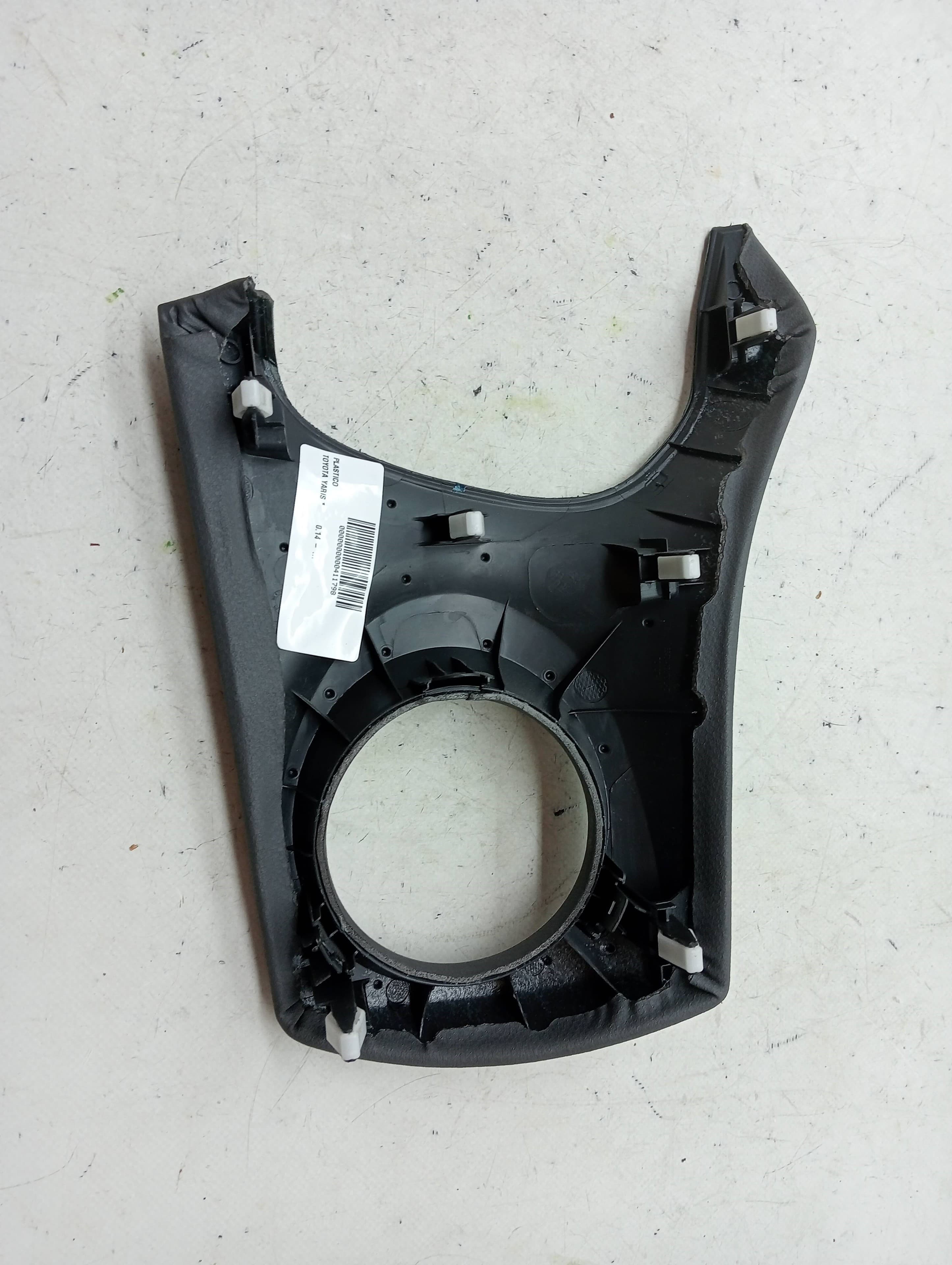 Plastico TOYOTA YARIS