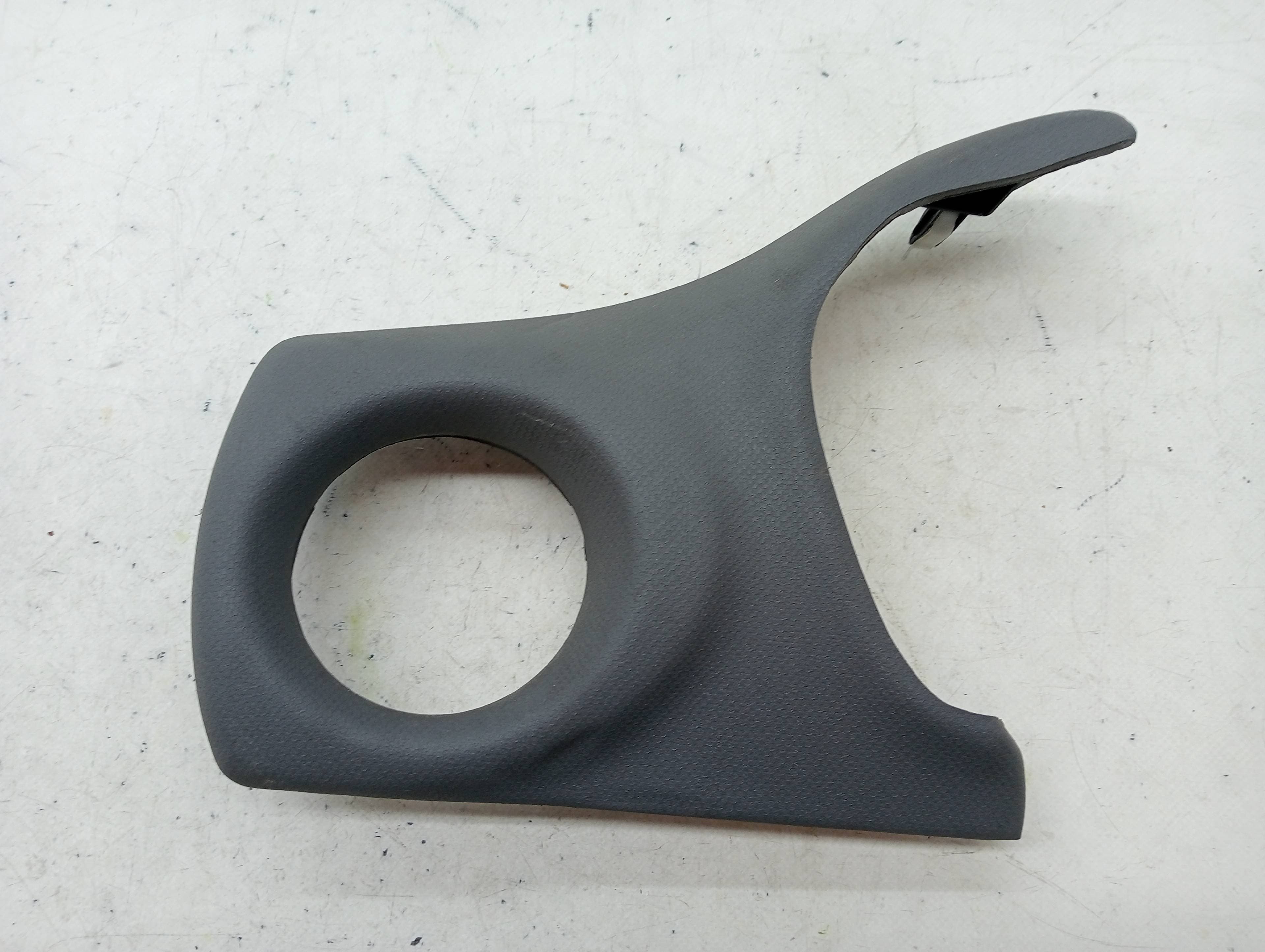 Plastico TOYOTA YARIS 2