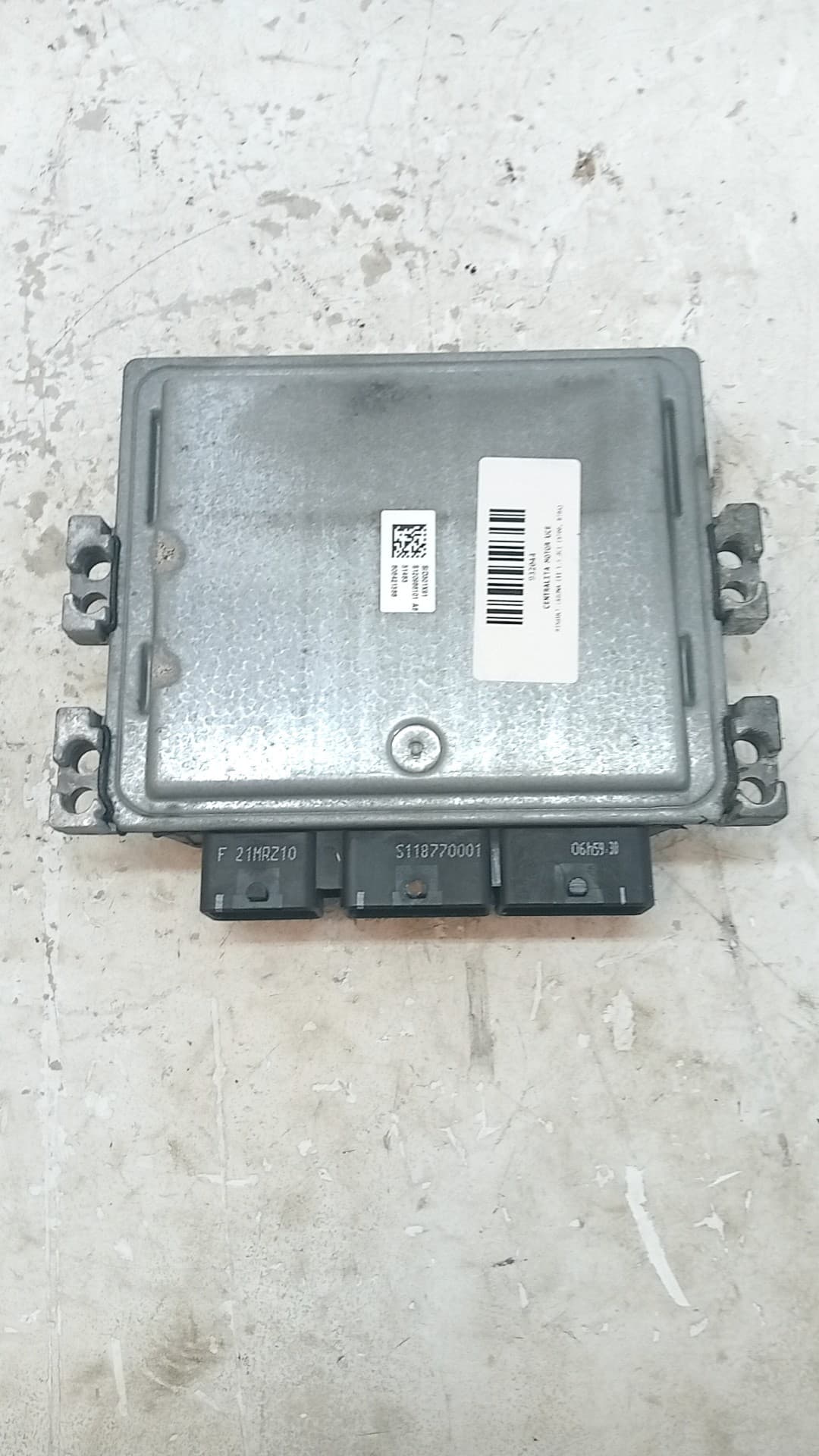 Centralita motor uce RENAULT LAGUNA III 3