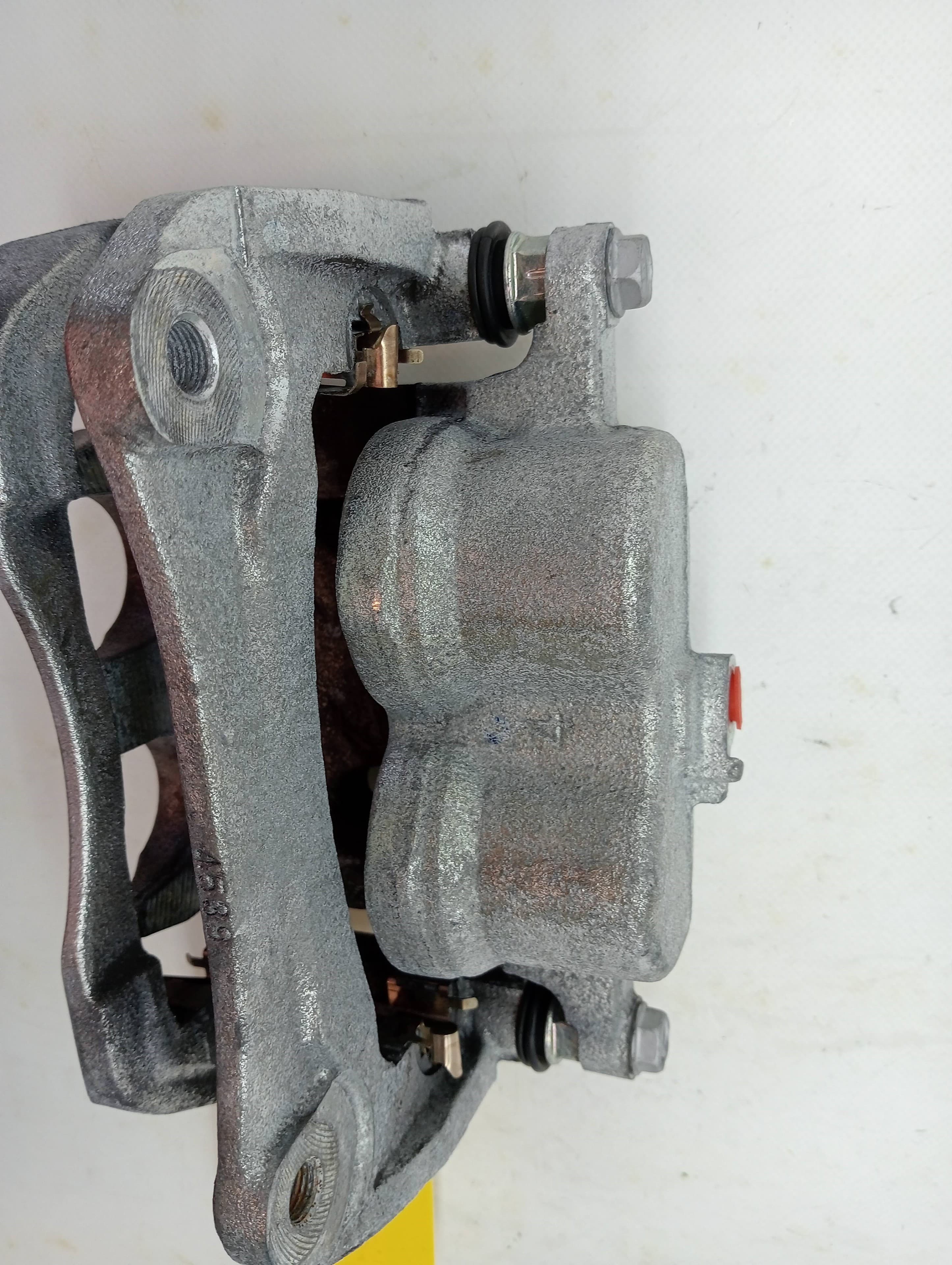 Recambio TOYOTA RAV4 ref. 4775042130 2